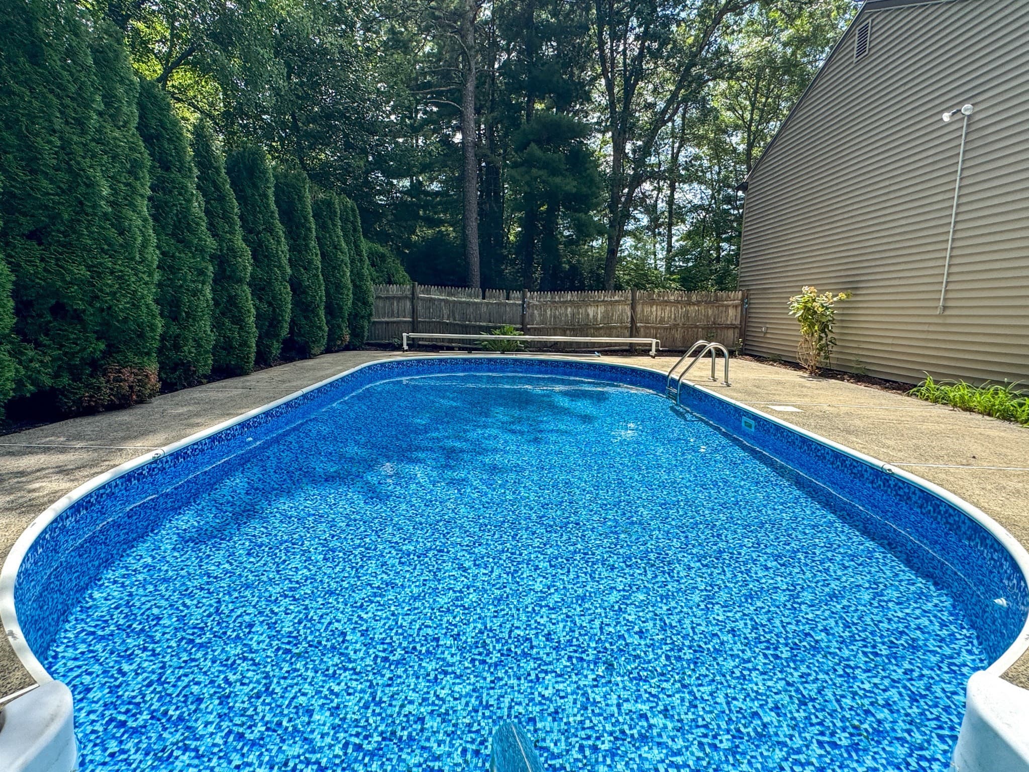 Single Family Residence at 617 Marys Pond Rd, Rochester MA 02770, Rochester, photo 12 of 15