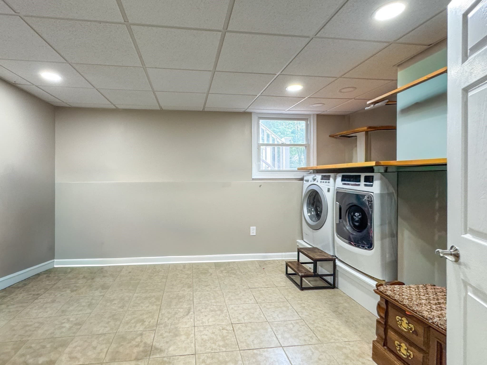 Single Family Residence at 617 Marys Pond Rd, Rochester MA 02770, Rochester, photo 10 of 15
