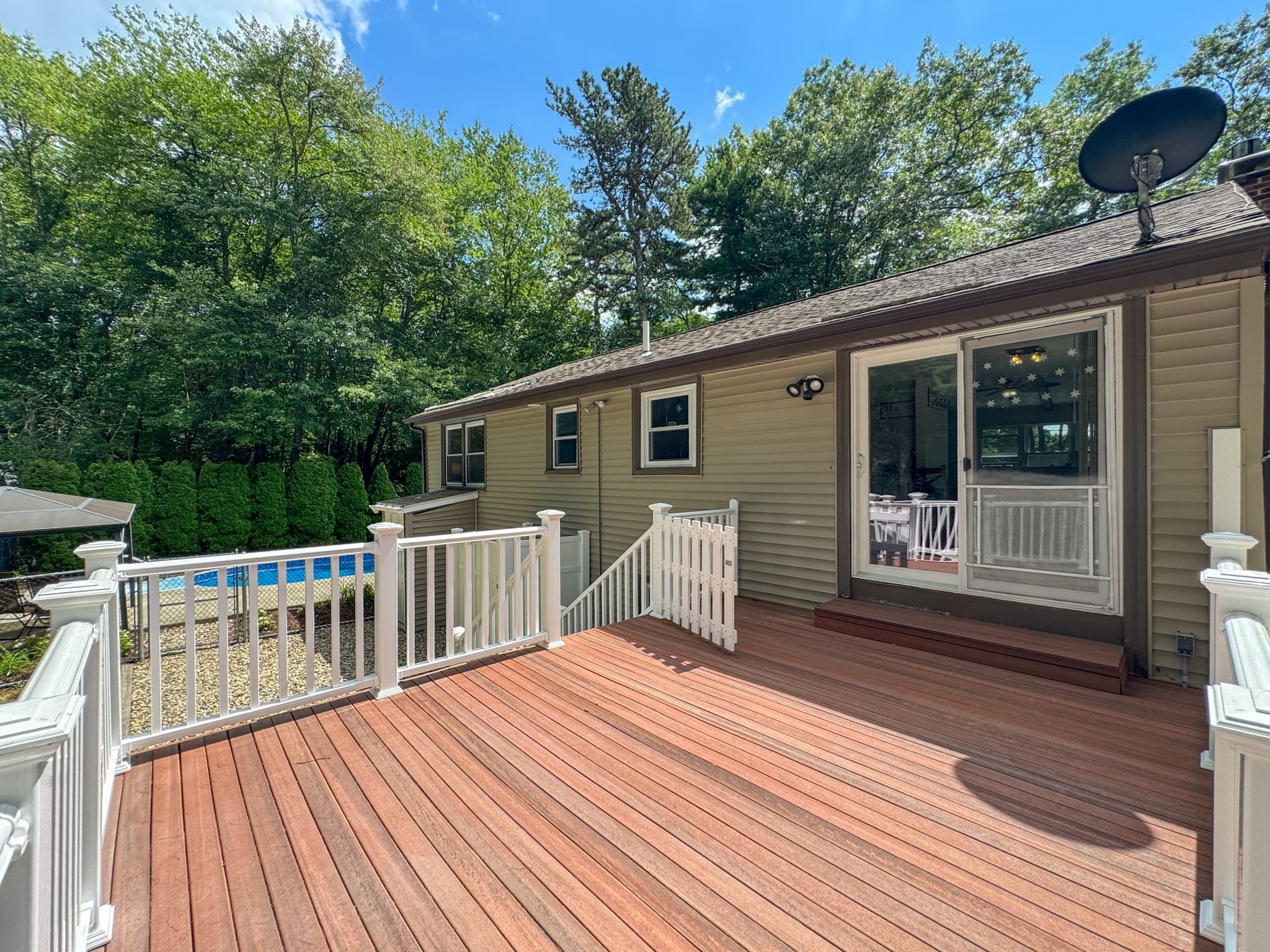 Single Family Residence at 617 Marys Pond Rd, Rochester MA 02770, Rochester, photo 14 of 15