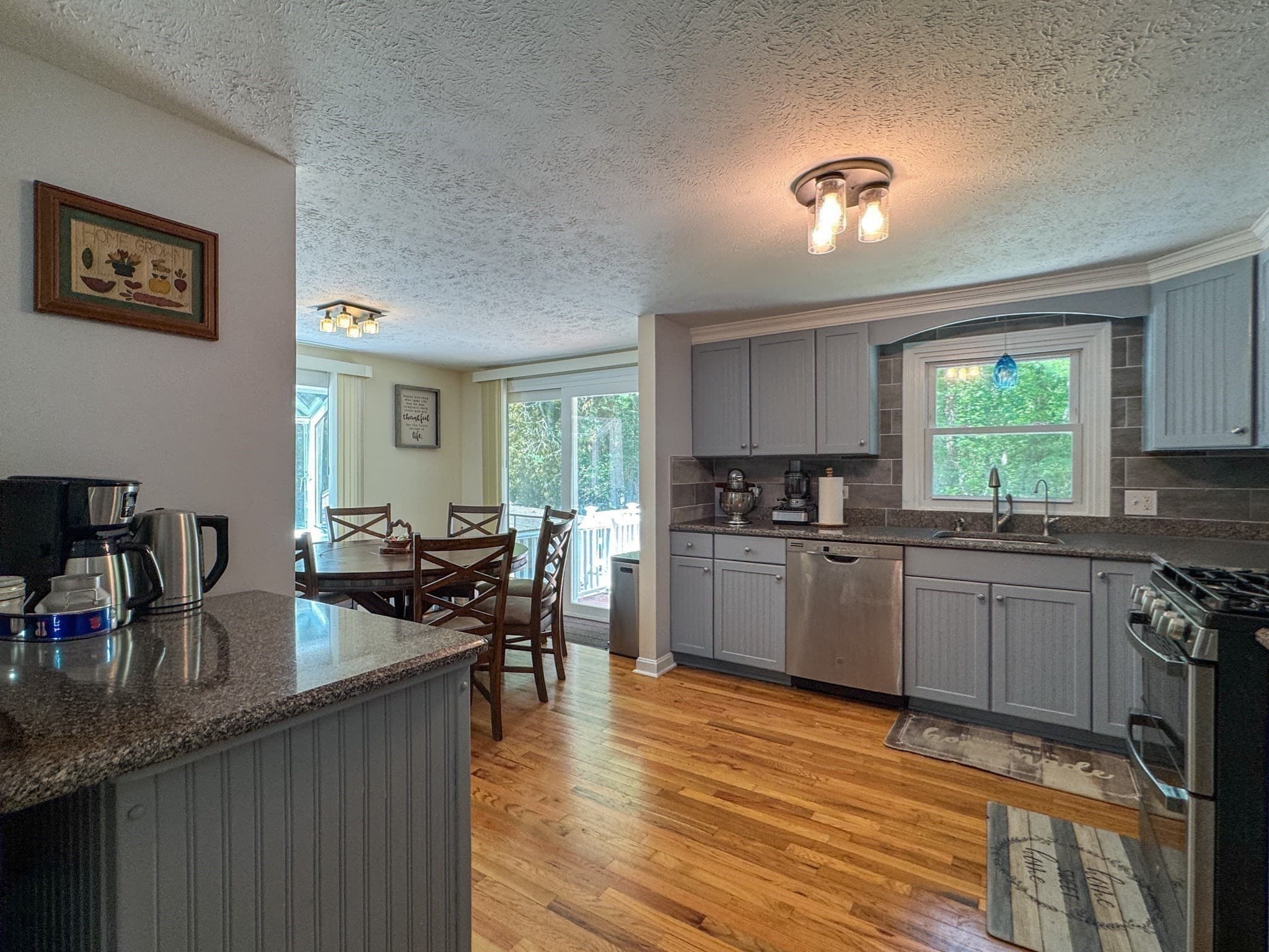 Single Family Residence at 617 Marys Pond Rd, Rochester MA 02770, Rochester, photo 8 of 15