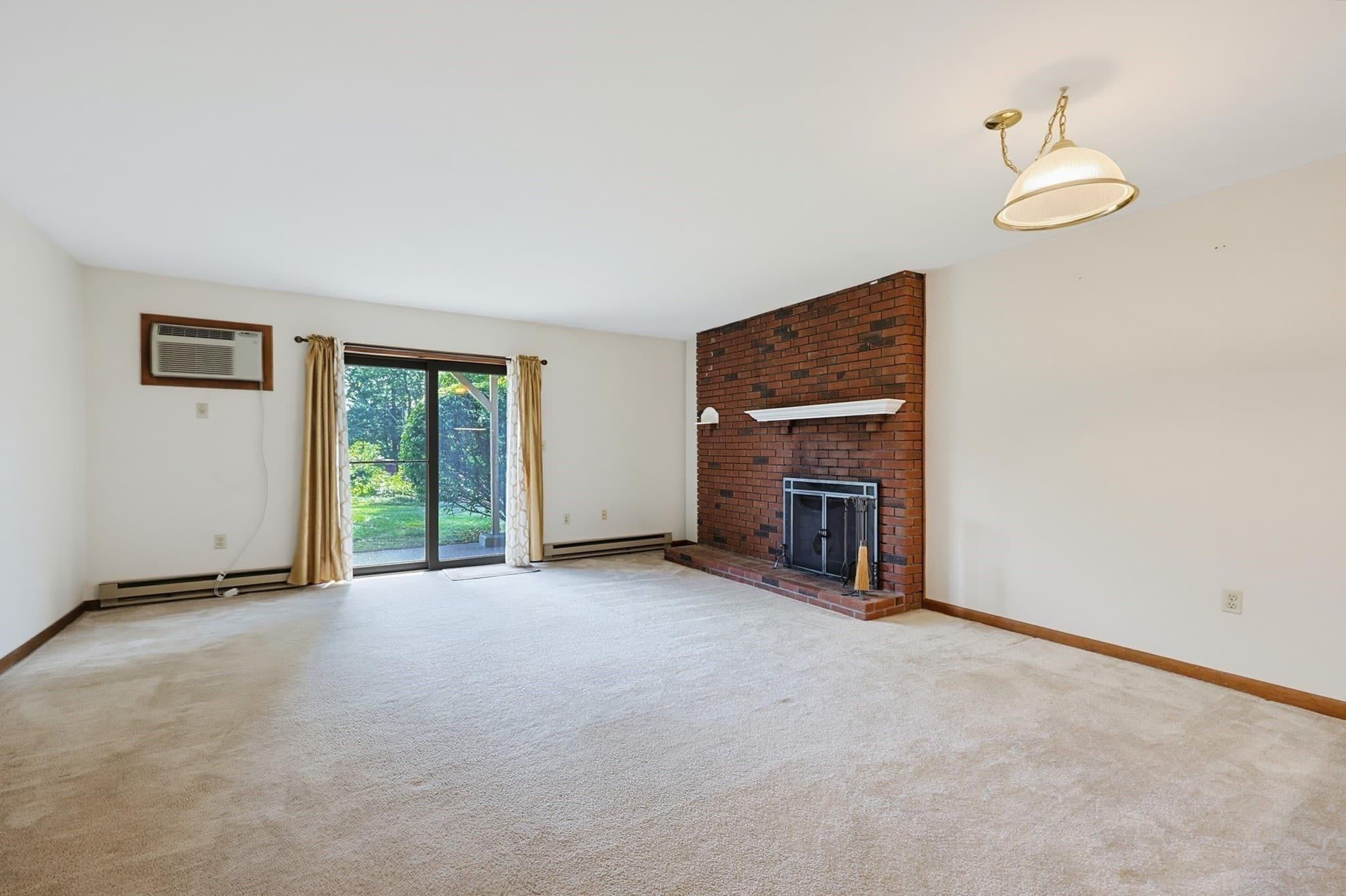 Condominium at 129 Highwood Drive # 129, Franklin MA 02038, Franklin, photo 6 of 37