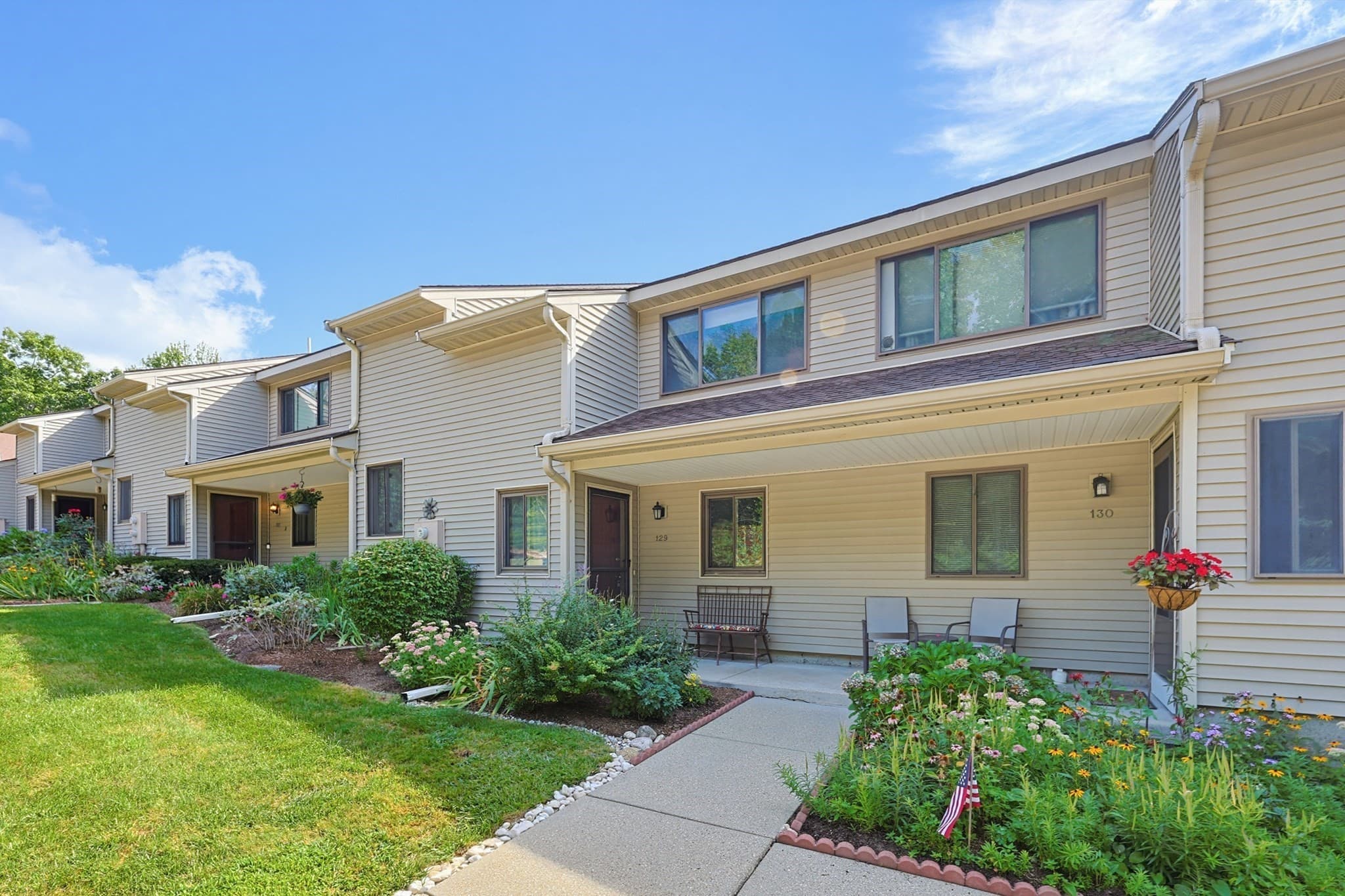 Condominium at 129 Highwood Drive # 129, Franklin MA 02038, Franklin, photo 30 of 37