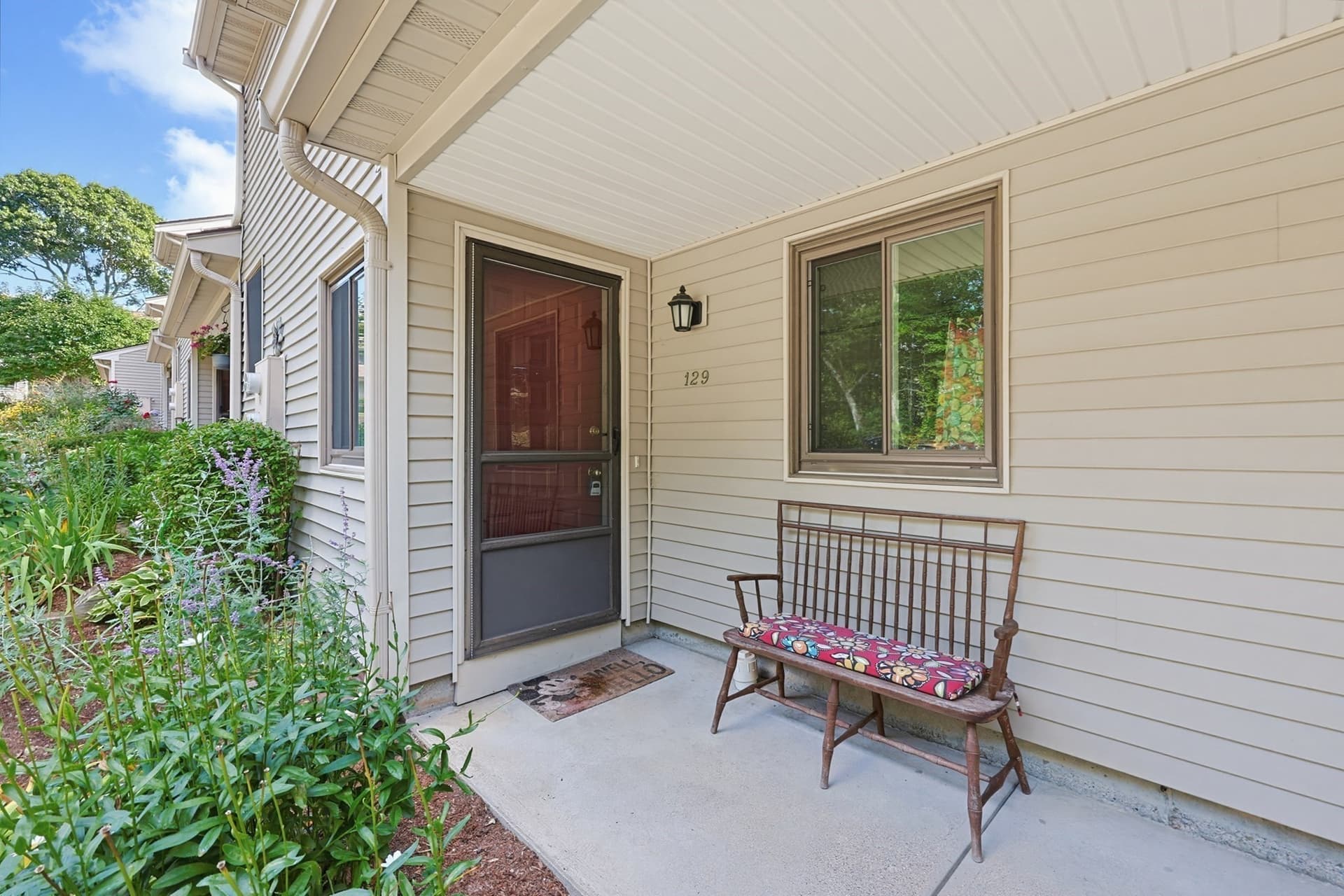 Condominium at 129 Highwood Drive # 129, Franklin MA 02038, photo 4 of 37