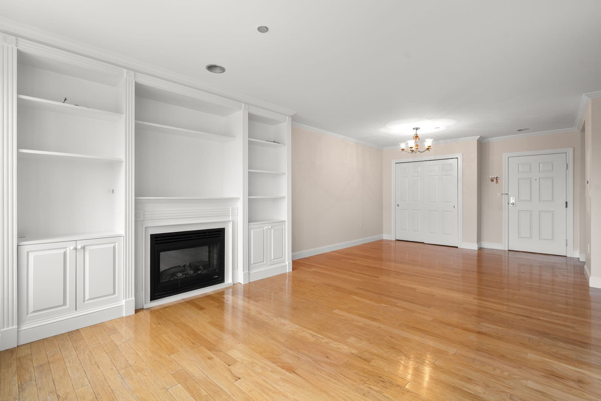 Condominium at 73 Chelsea St # 305, Boston MA 02129, Boston, photo 11 of 22