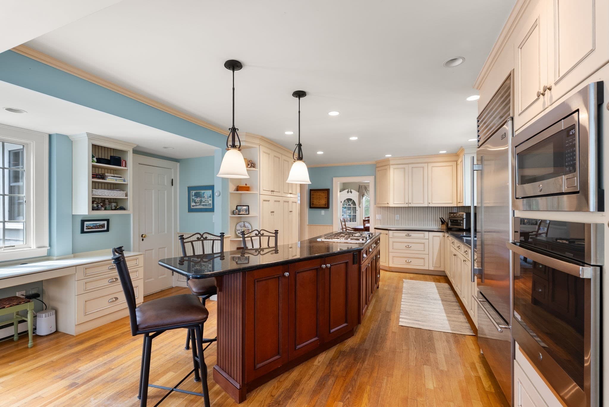 Single Family Residence at 11 Hillcrest Rd, Marblehead MA 01945, Marblehead, photo 7 of 41