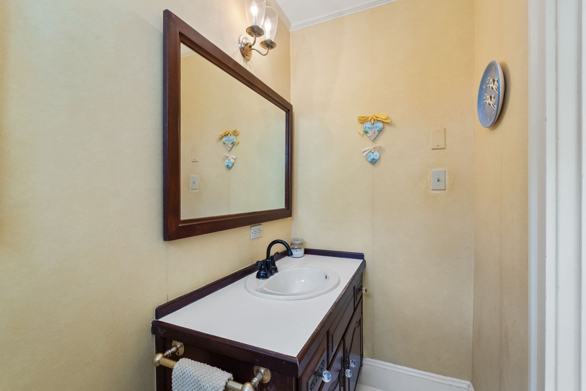 Single Family Residence at 11 Hillcrest Rd, Marblehead MA 01945, Marblehead, photo 9 of 41