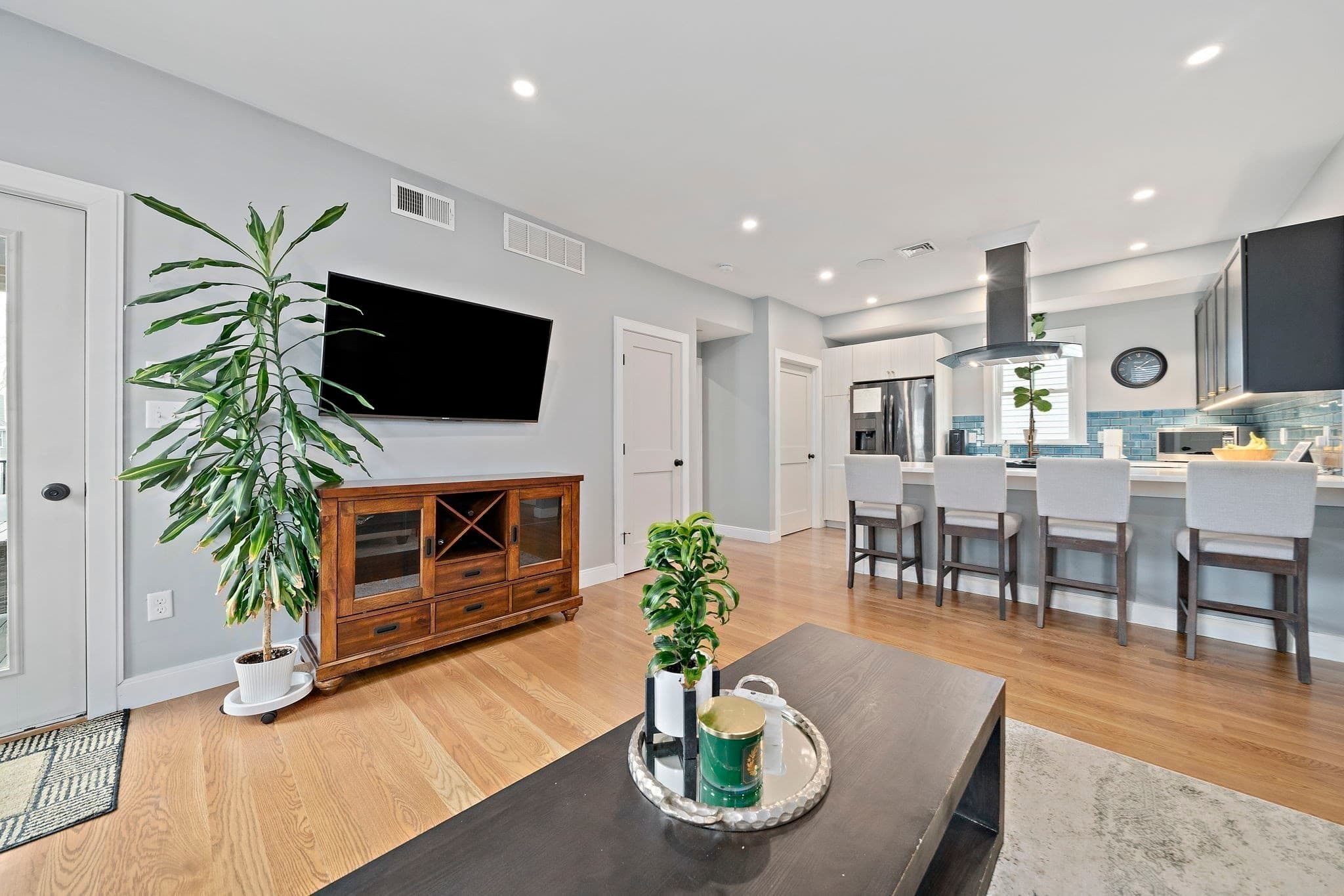 Condominium at 64 Armandine Street # 2, Boston MA 02124, Boston, photo 8 of 31