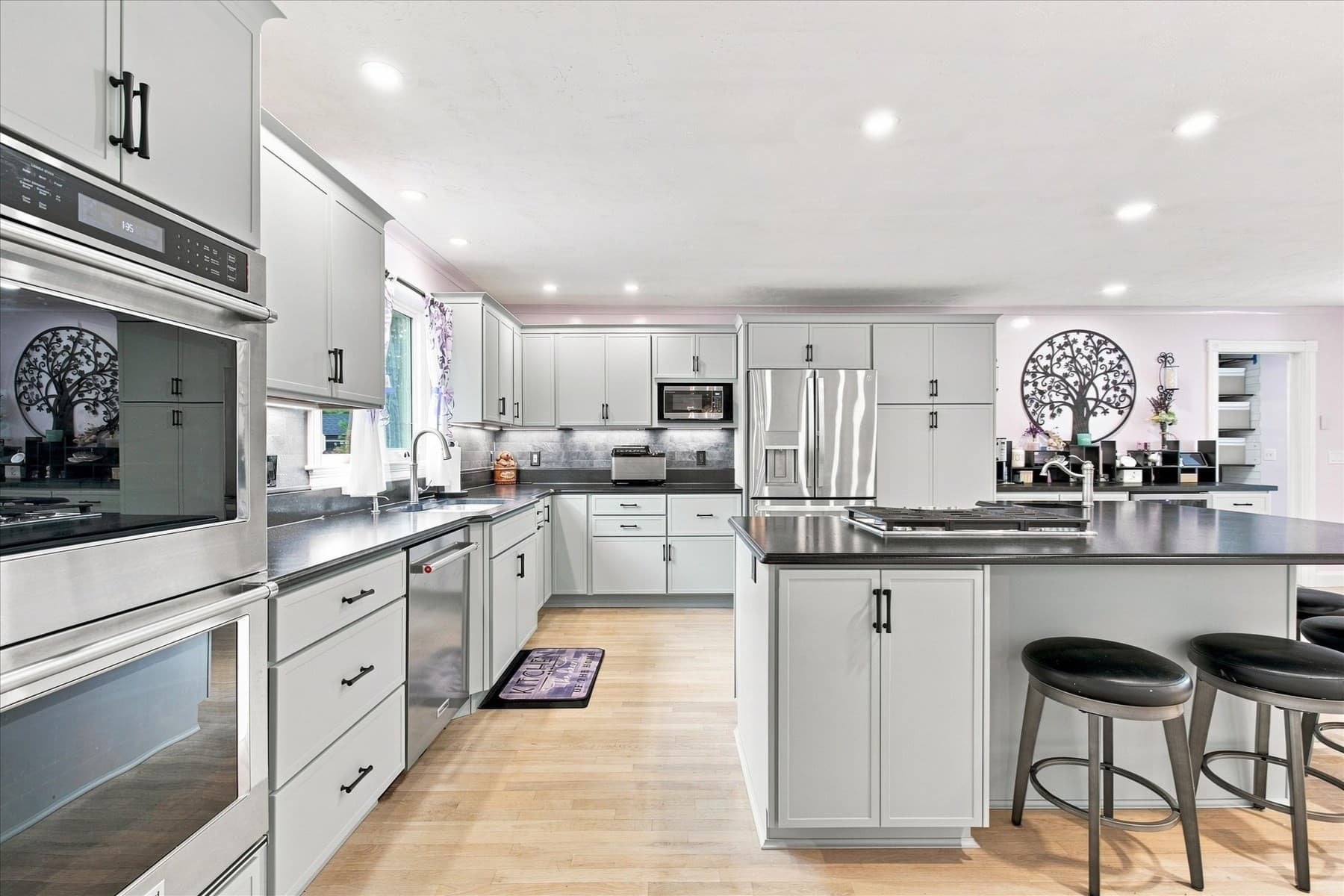 Single Family Residence at 31 Quaker Village Ln, Sandwich MA 02537, Sandwich, photo 12 of 42