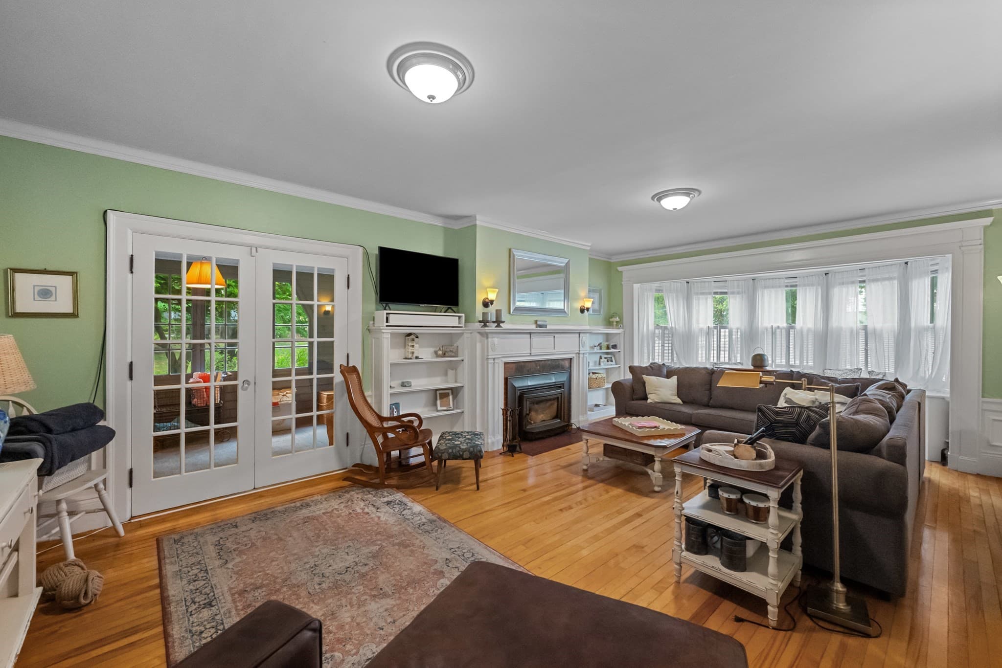 Single Family Residence at 25 Kenwood Ave, Worcester MA 01605, Worcester, photo 13 of 39