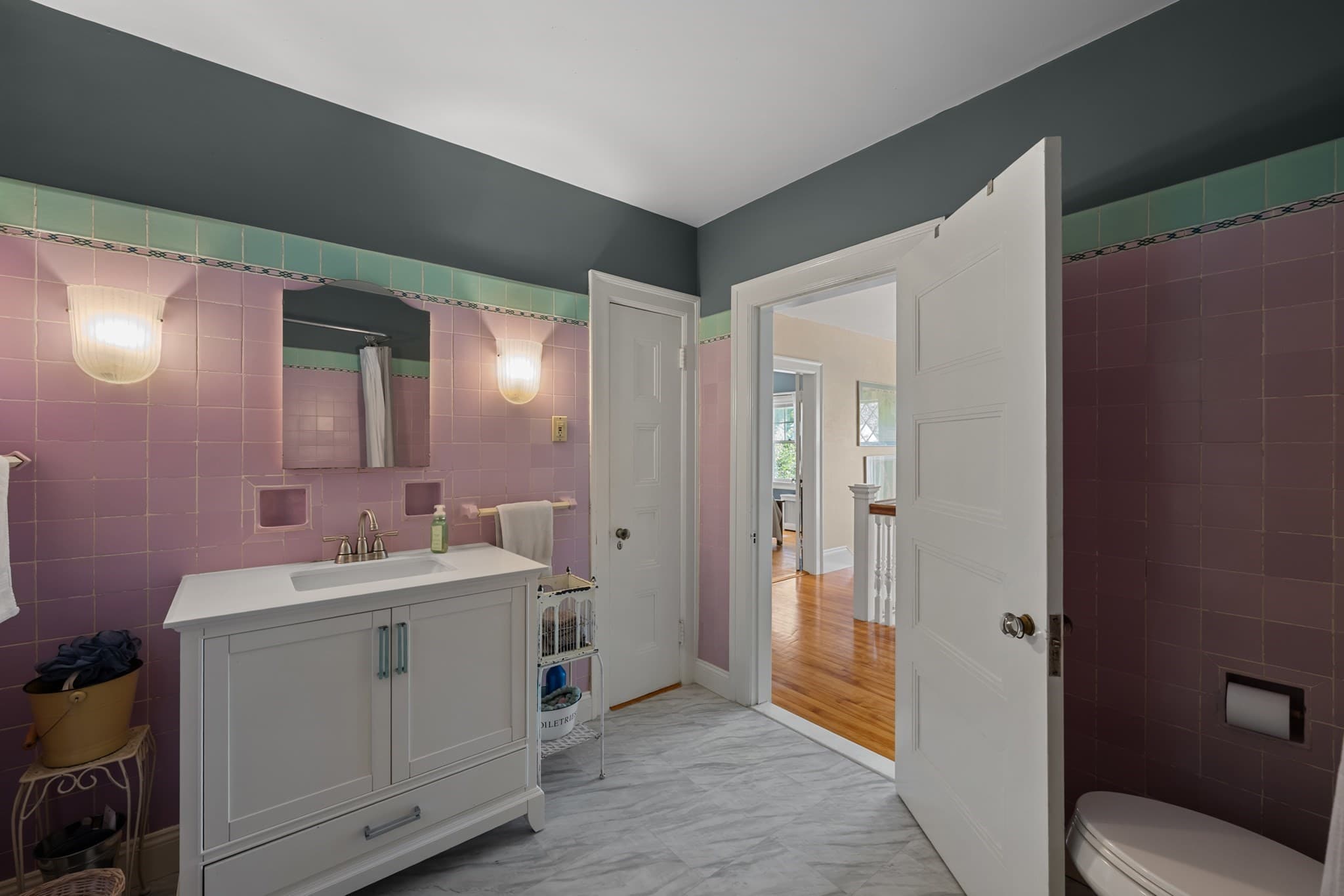 Single Family Residence at 25 Kenwood Ave, Worcester MA 01605, Worcester, photo 28 of 39