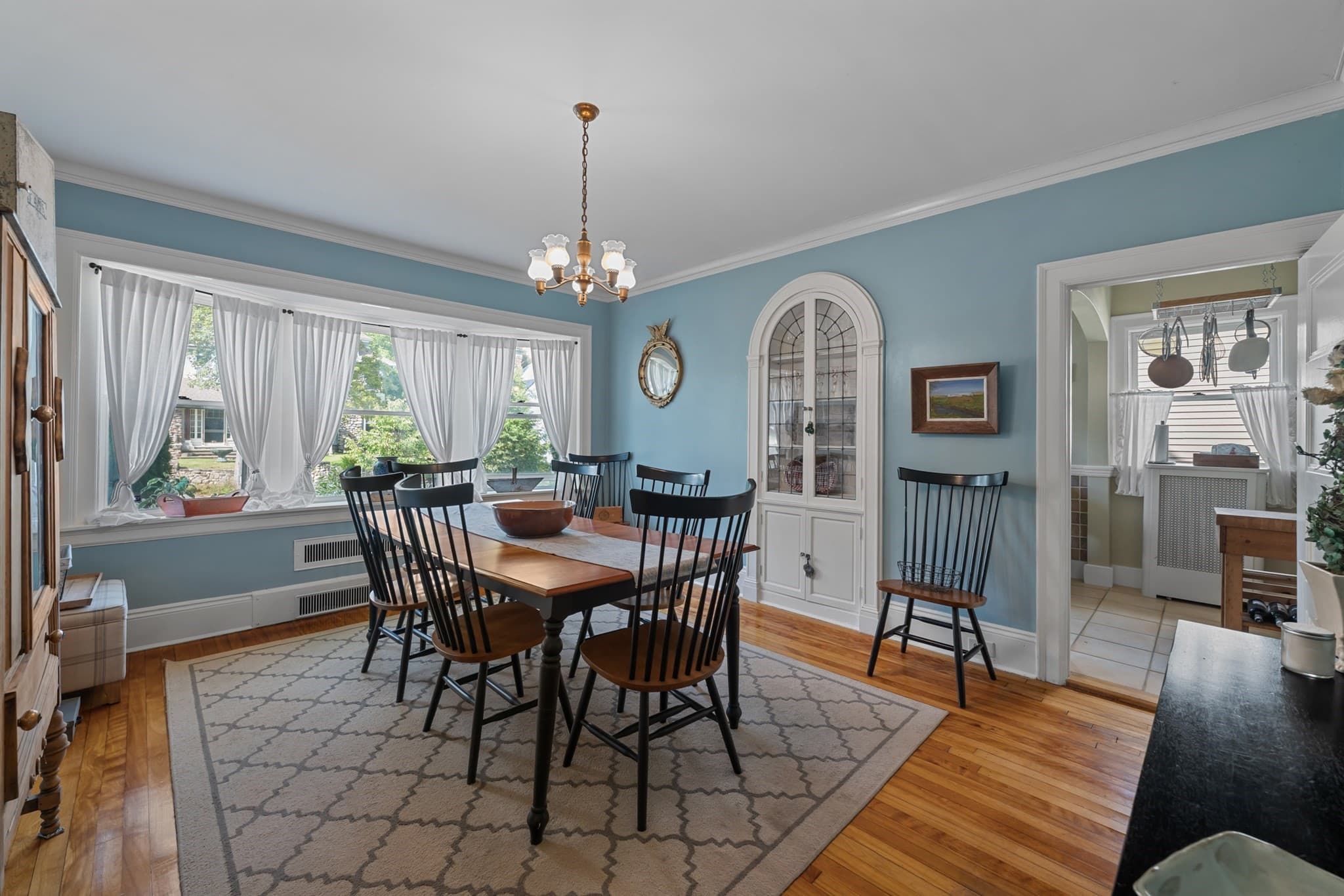 Single Family Residence at 25 Kenwood Ave, Worcester MA 01605, Worcester, photo 5 of 39