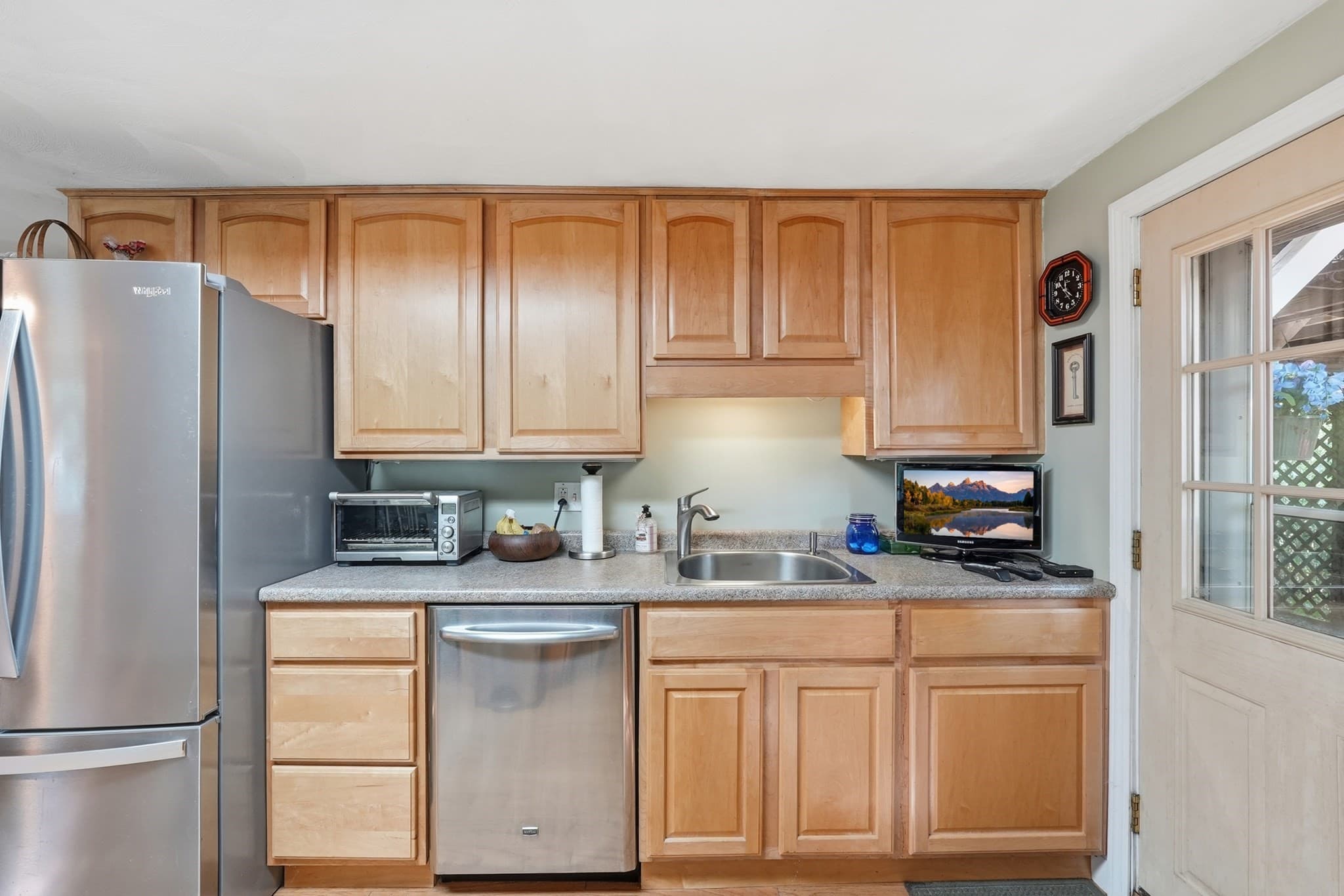 Single Family Residence at 137 Parker Rd, Lancaster MA 01523, Lancaster, photo 7 of 35