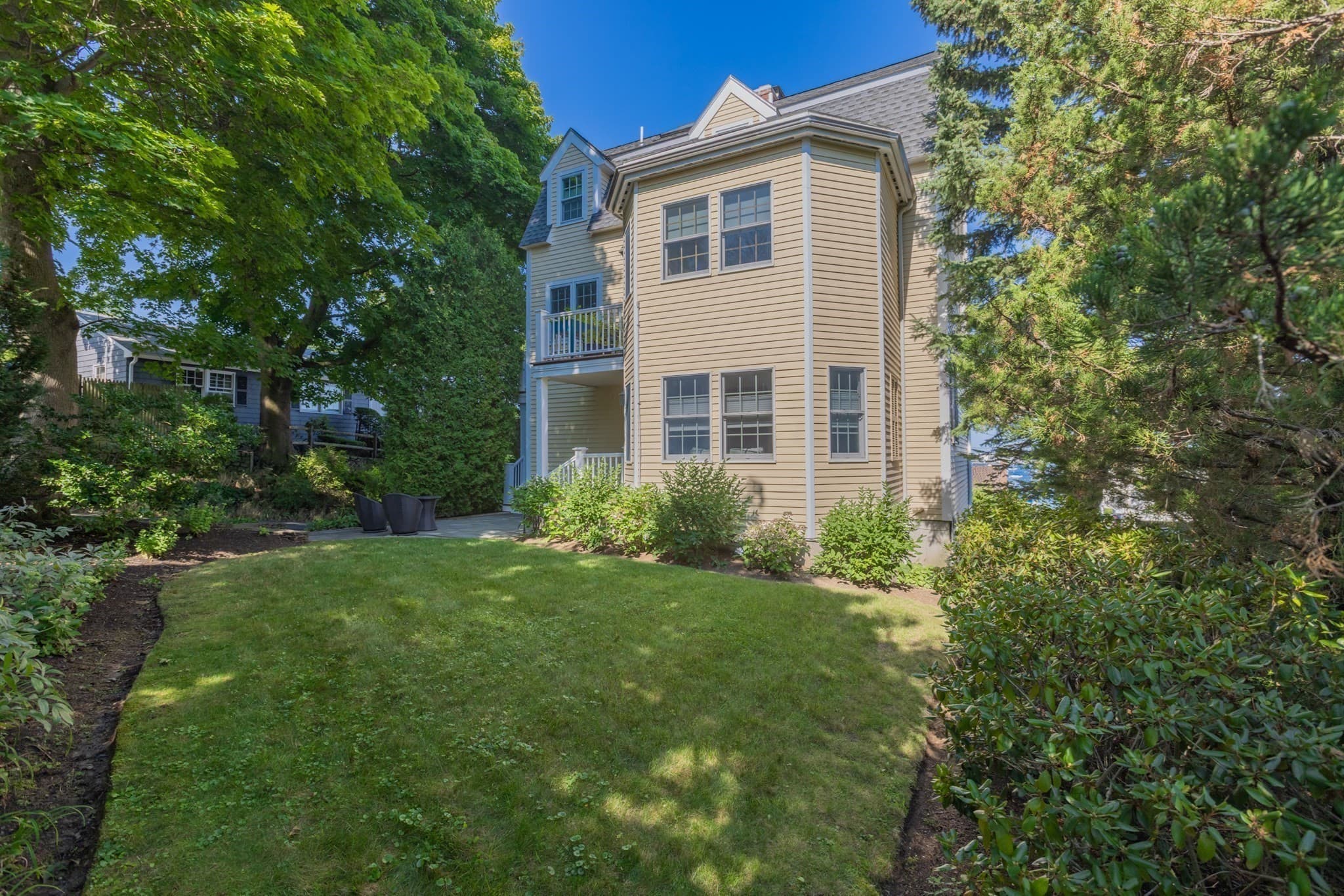 Single Family Residence at 2 Stone Ter, Marblehead MA 01945, Marblehead, photo 22 of 23