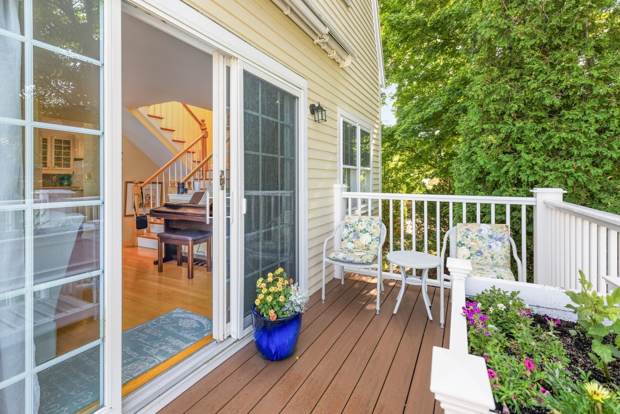 Single Family Residence at 2 Stone Ter, Marblehead MA 01945, Marblehead, photo 7 of 23