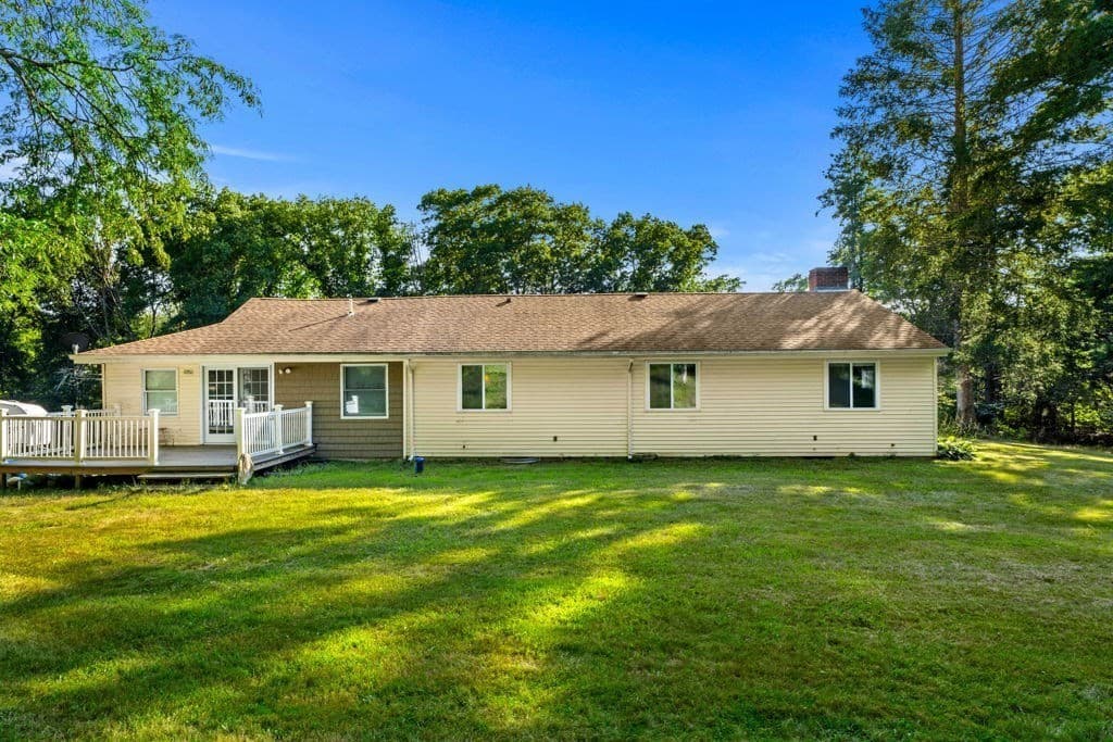 Single Family Residence at 239 Lovers Ln, Haverhill MA 01830, Haverhill, photo 10 of 23