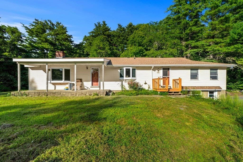 Single Family Residence at 239 Lovers Ln, Haverhill MA 01830, Haverhill, photo 8 of 23