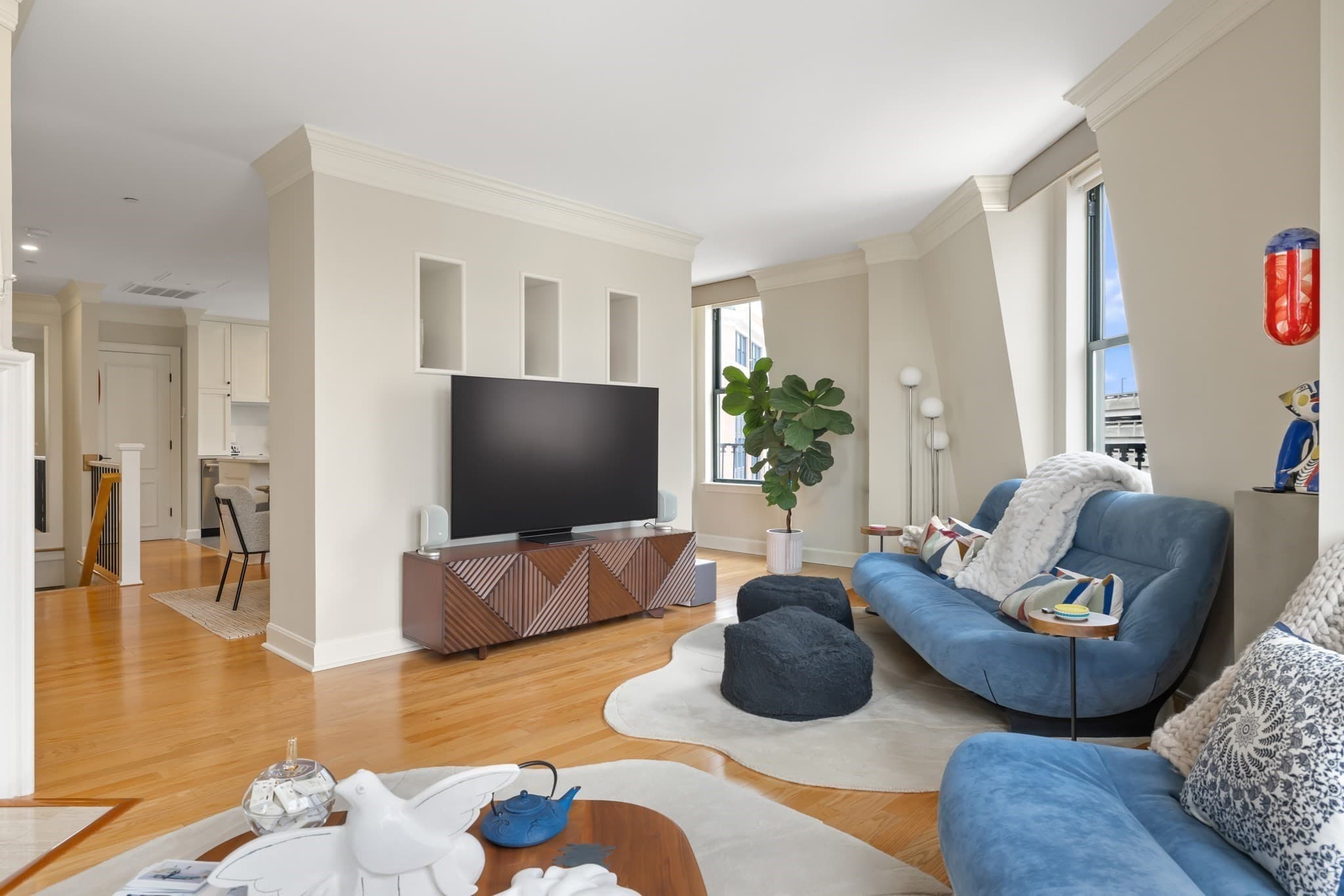 Condominium at 75 Clarendon St # 602, Boston MA 02116, photo 7 of 32