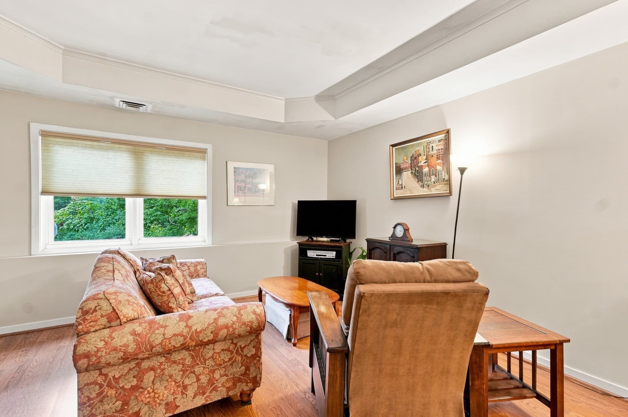 Condominium at 26 School St # 204, Hull MA 02045, Hull, photo 6 of 36
