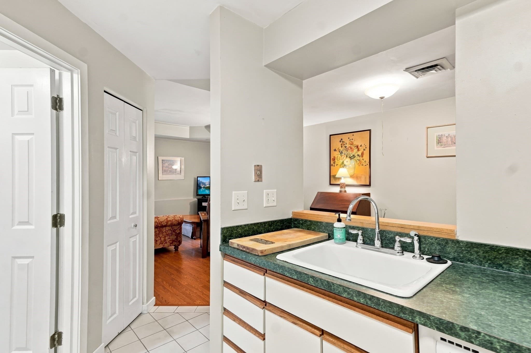 Condominium at 26 School St # 204, Hull MA 02045, Hull, photo 9 of 36