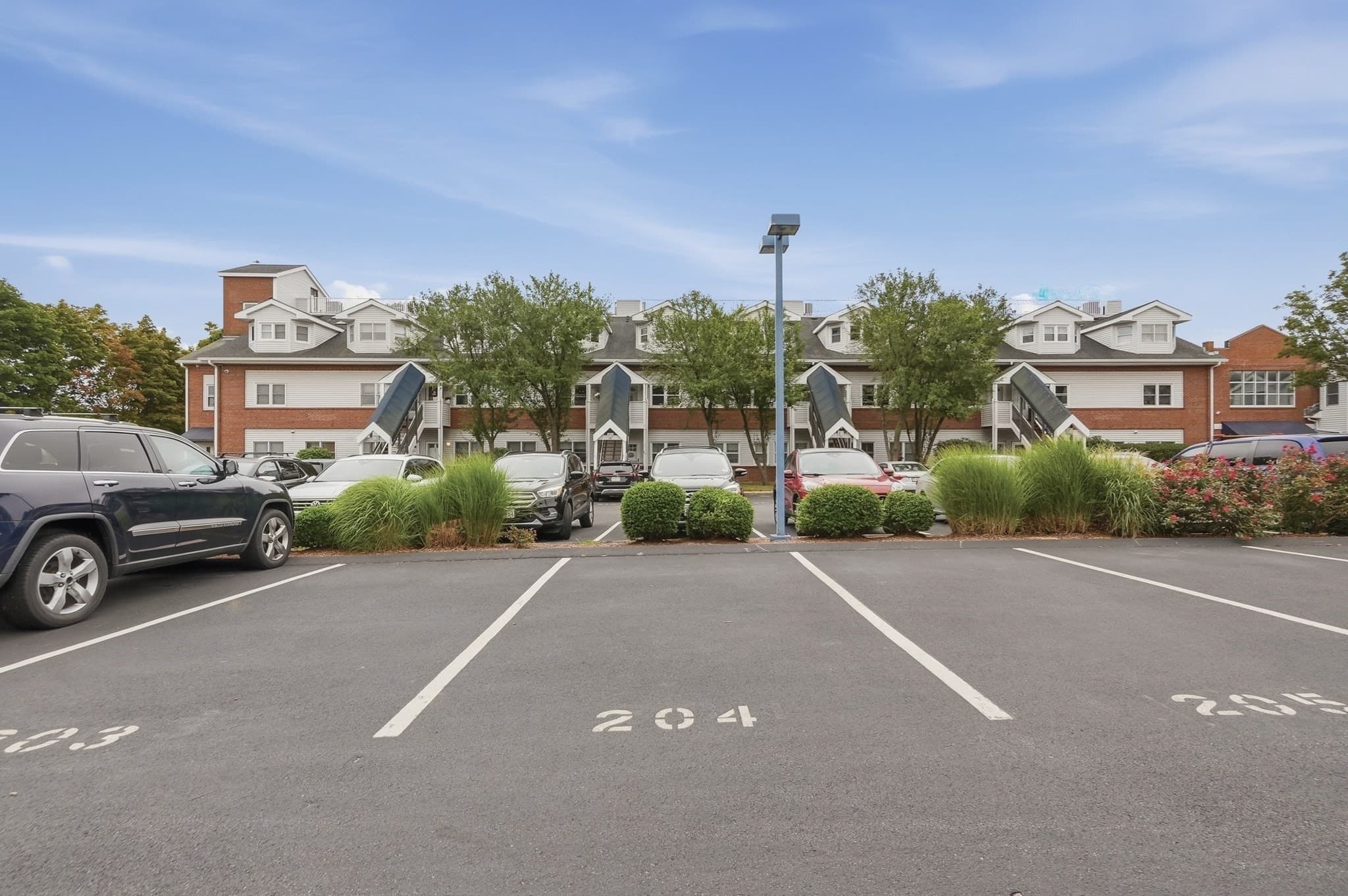 Condominium at 26 School St # 204, Hull MA 02045, Hull, photo 24 of 36