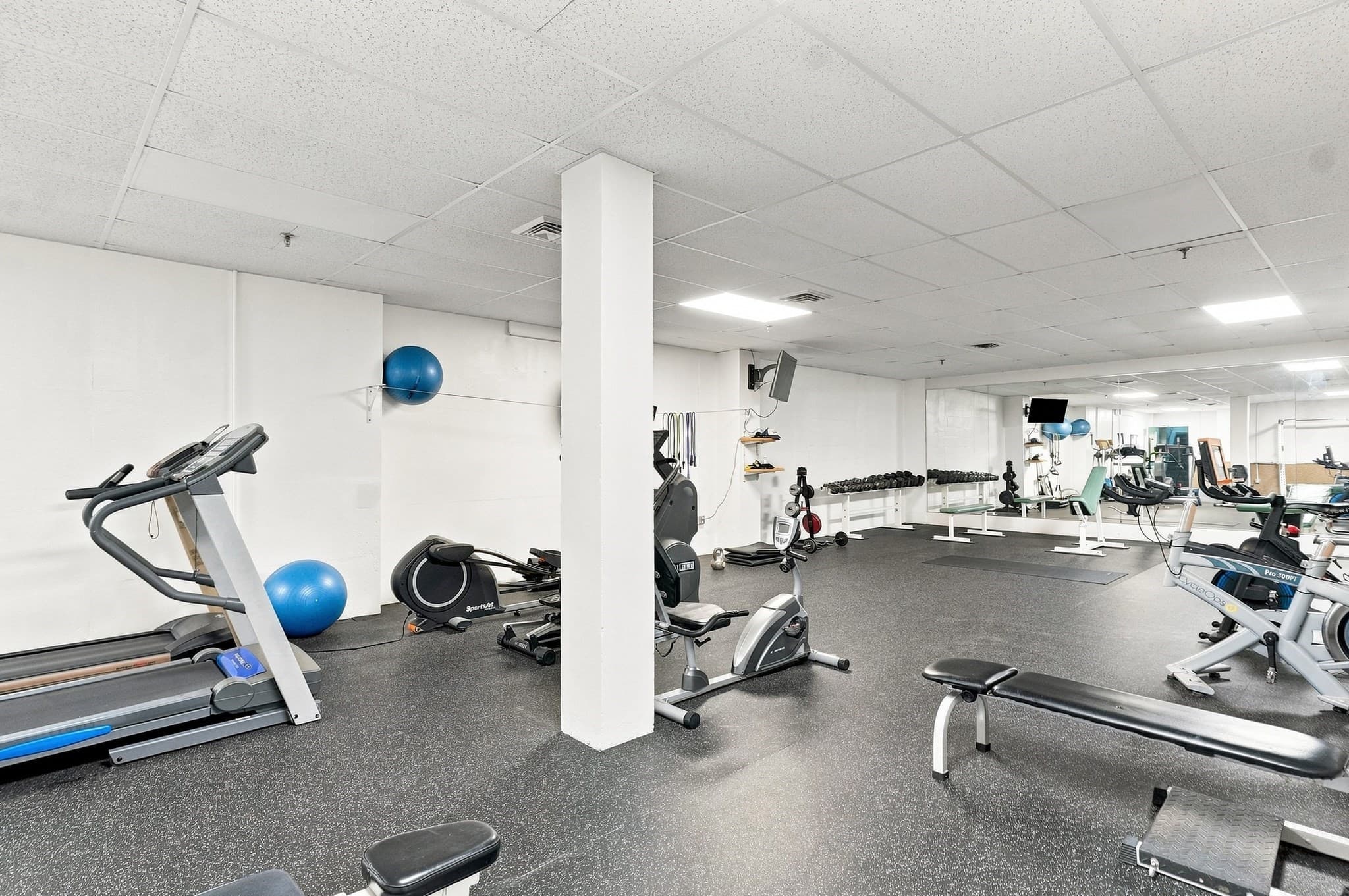 Condominium at 26 School St # 204, Hull MA 02045, Hull, photo 29 of 36