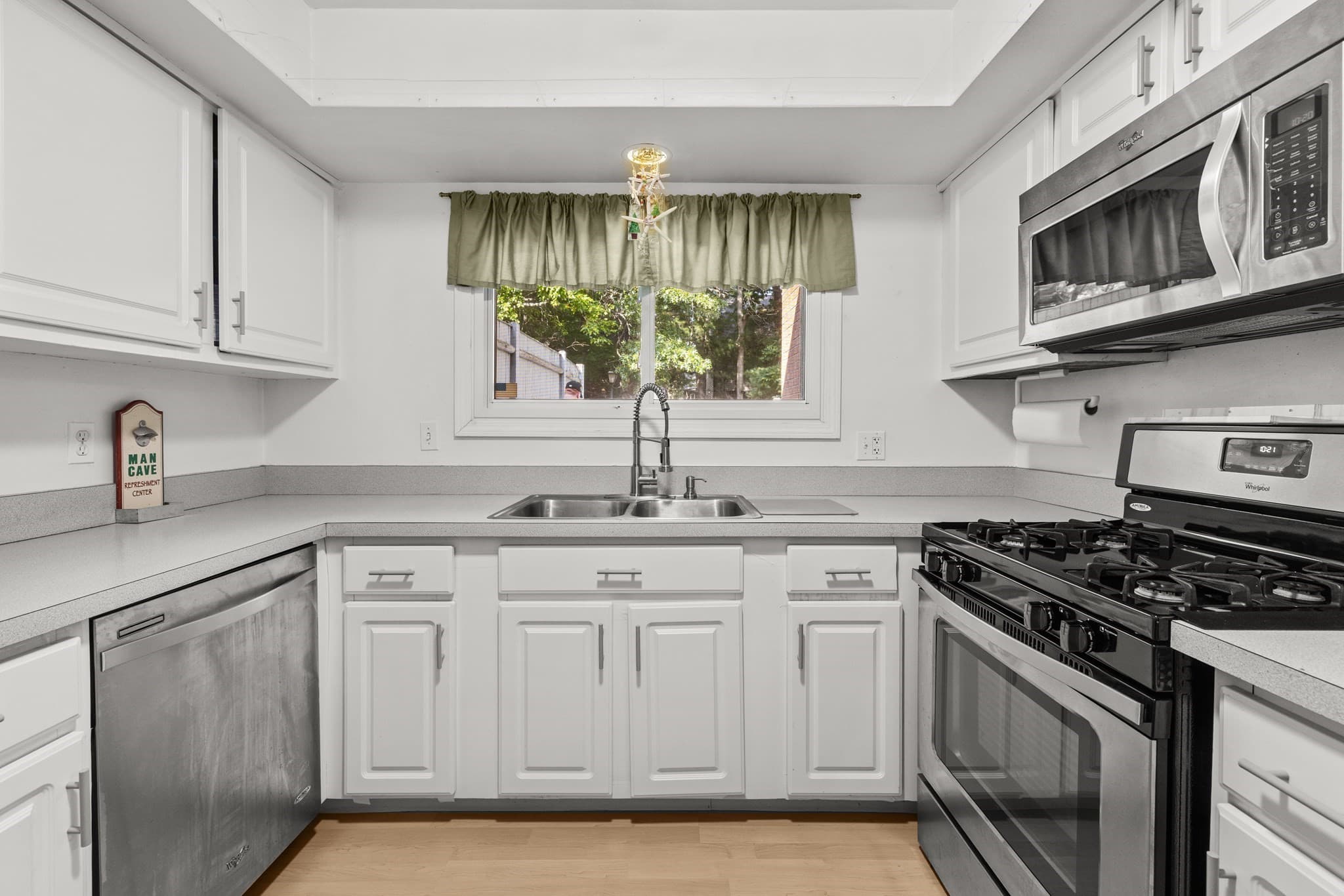 Condominium at 164 Greenbrook Dr # 164, Stoughton MA 02072, Stoughton, photo 13 of 31