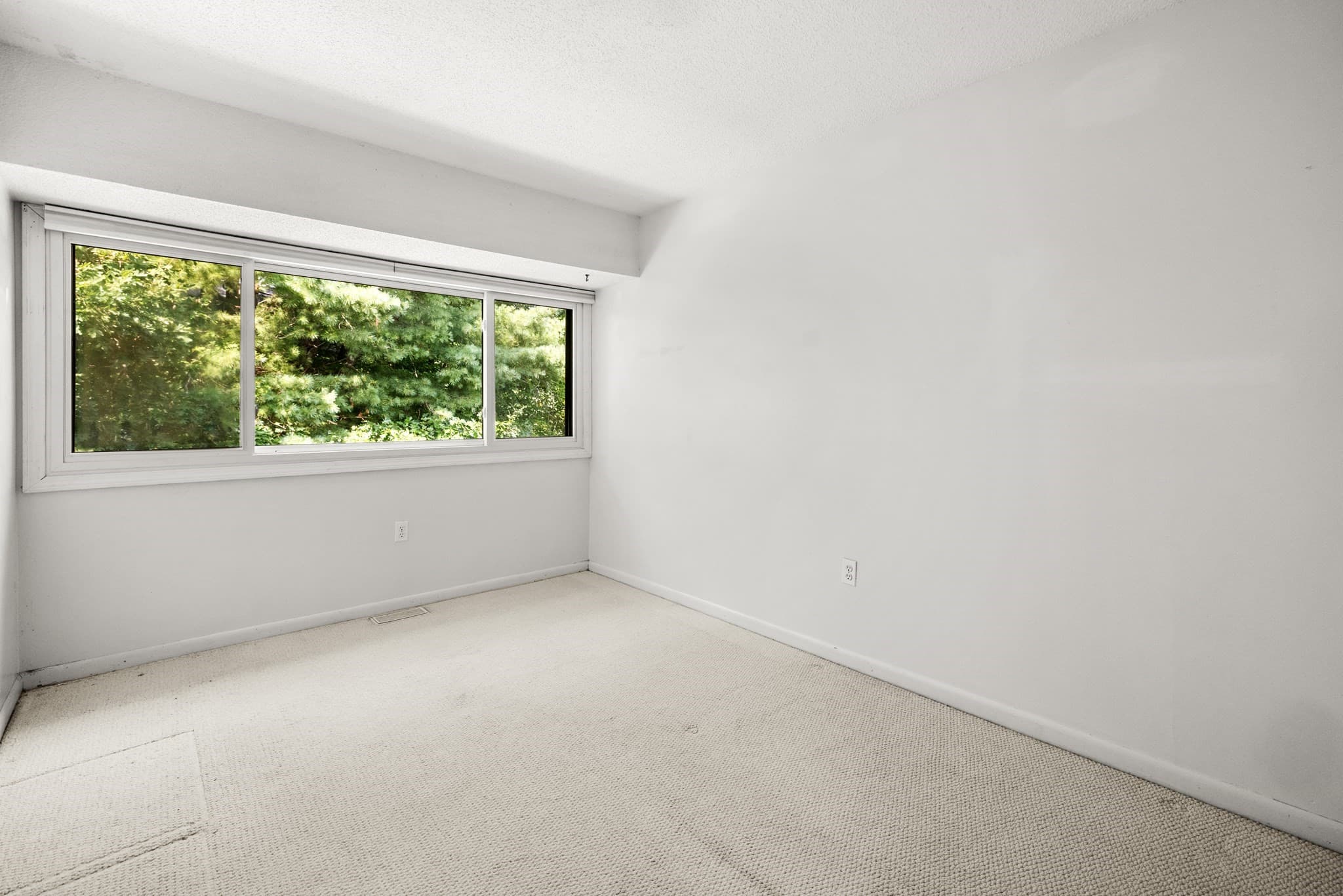 Condominium at 164 Greenbrook Dr # 164, Stoughton MA 02072, Stoughton, photo 17 of 31