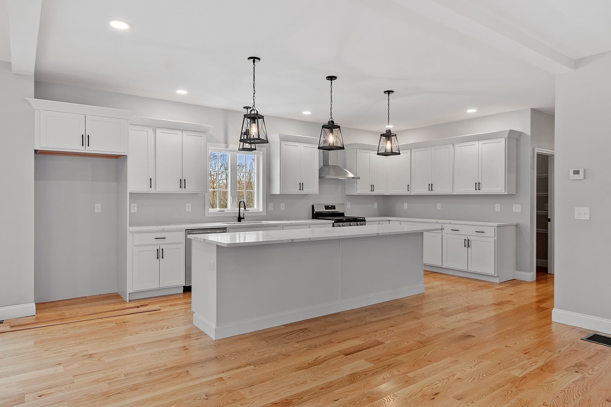 Single Family Residence at 71 Willard, Ashburnham MA 01430, Ashburnham, photo 2 of 39