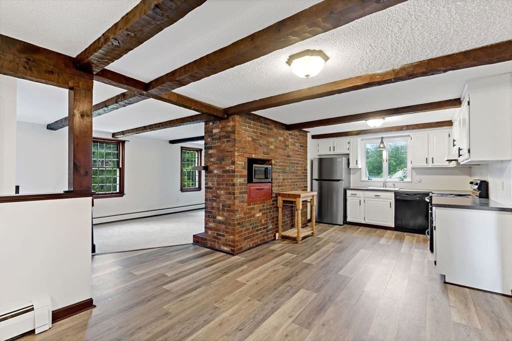 Single Family Residence at 17 West Pond Road, Plymouth MA 02360, photo 4 of 25