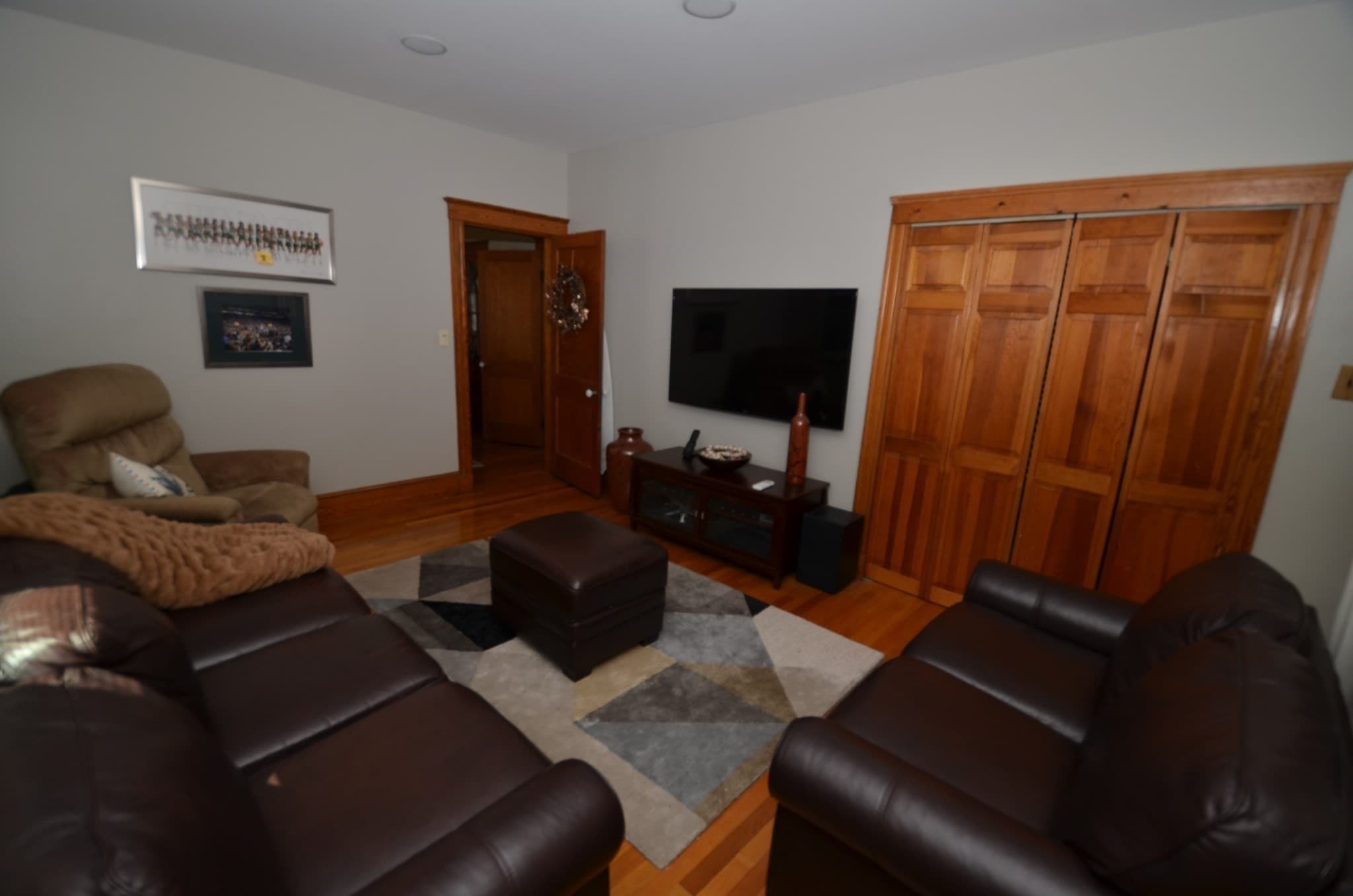 2 Family - 2 Units Up/Down at 44 Wellsmere Rd, Boston MA 02131, Boston, photo 32 of 41