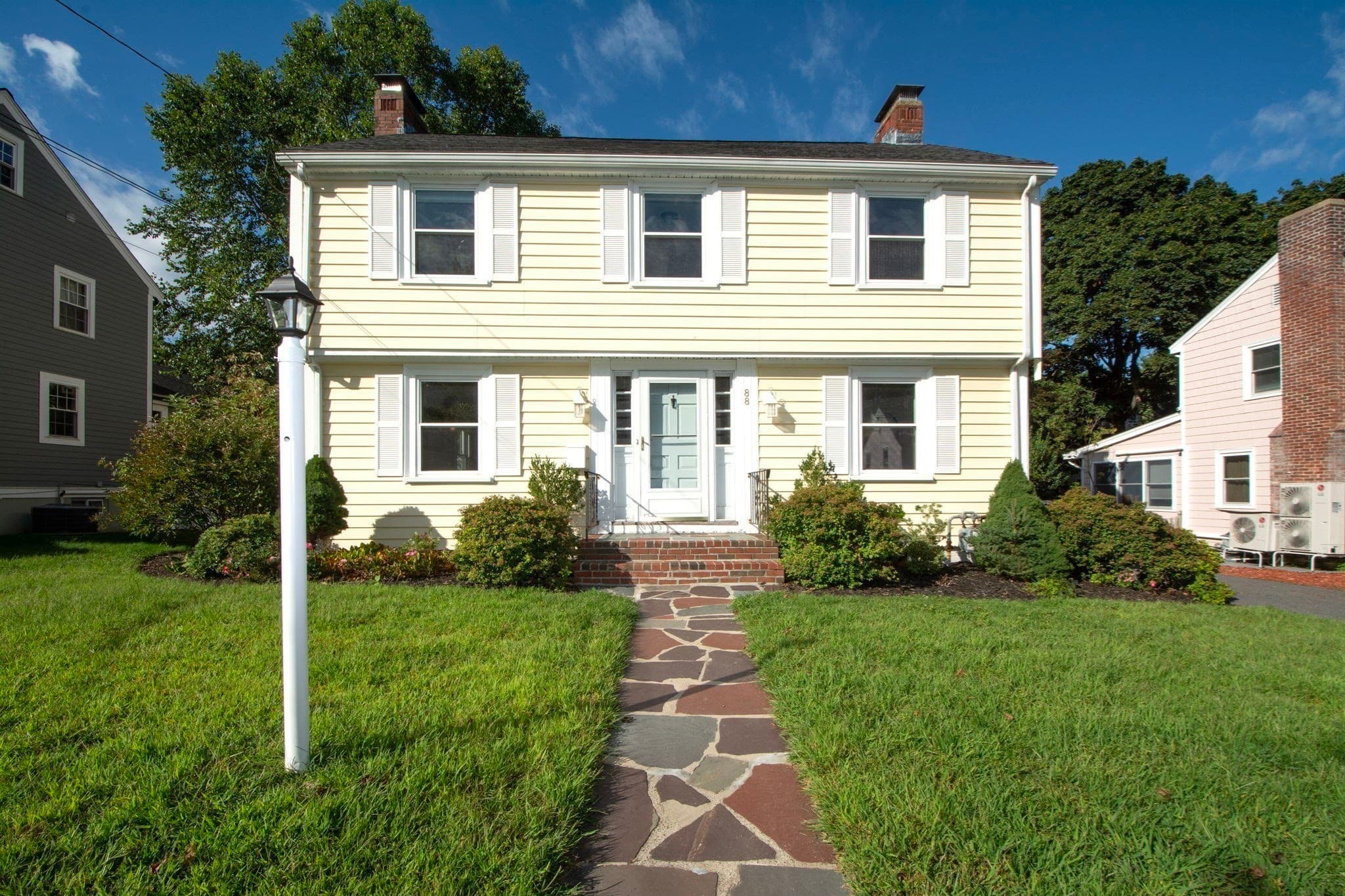 88 Elm St, Milton MA 02186