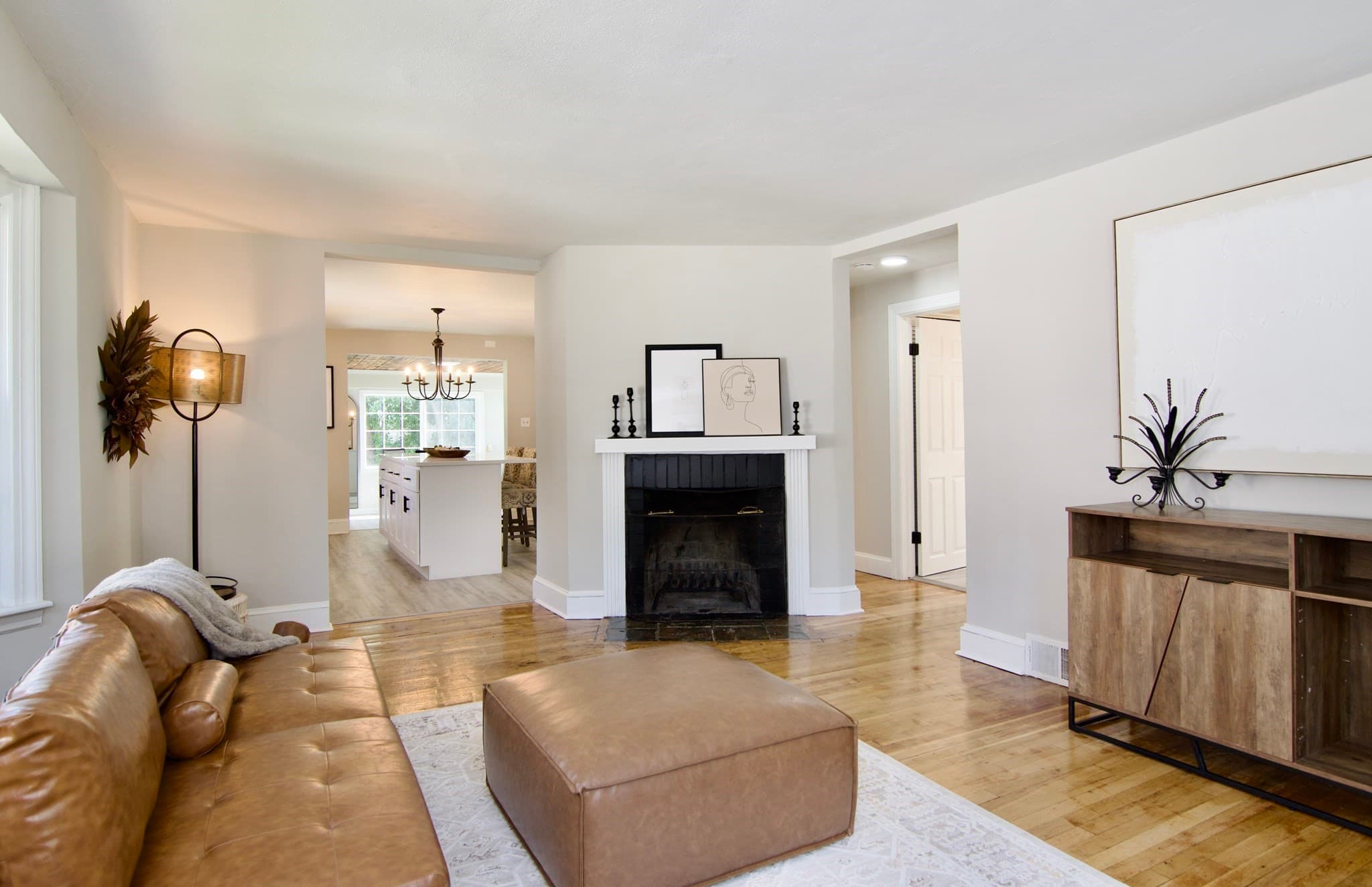 Single Family Residence at 137 Cloran St, Springfield MA 01109, Springfield, photo 6 of 35