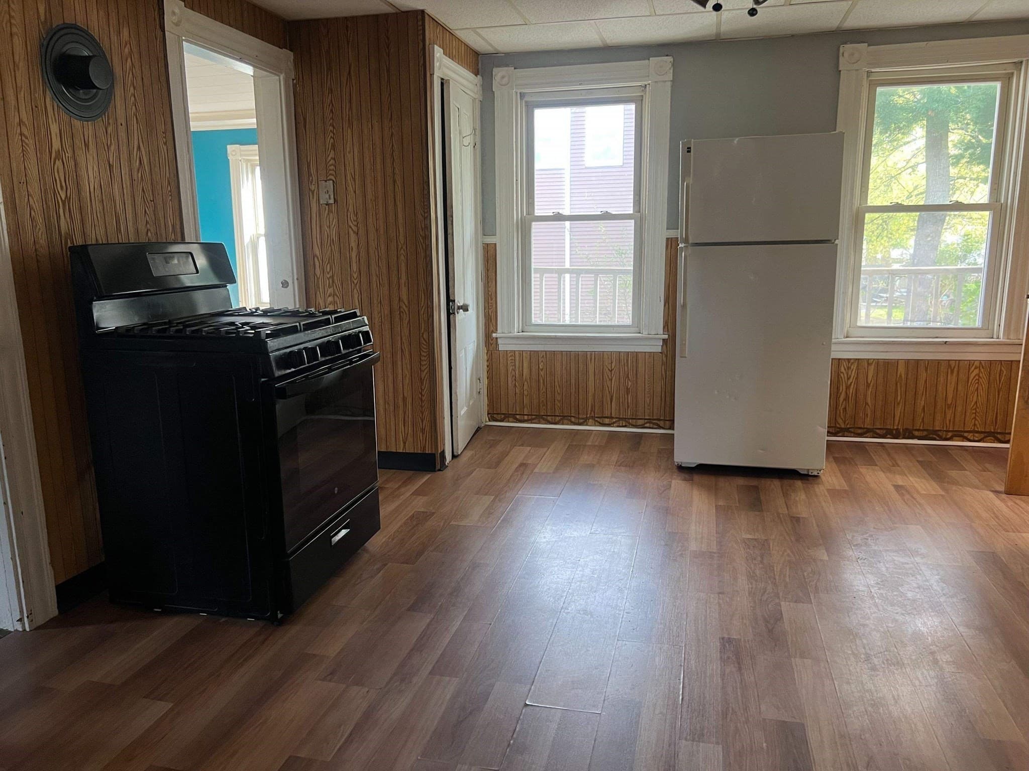 3 Family at 35 Third, Leominster MA 01453, Leominster, photo 21 of 37