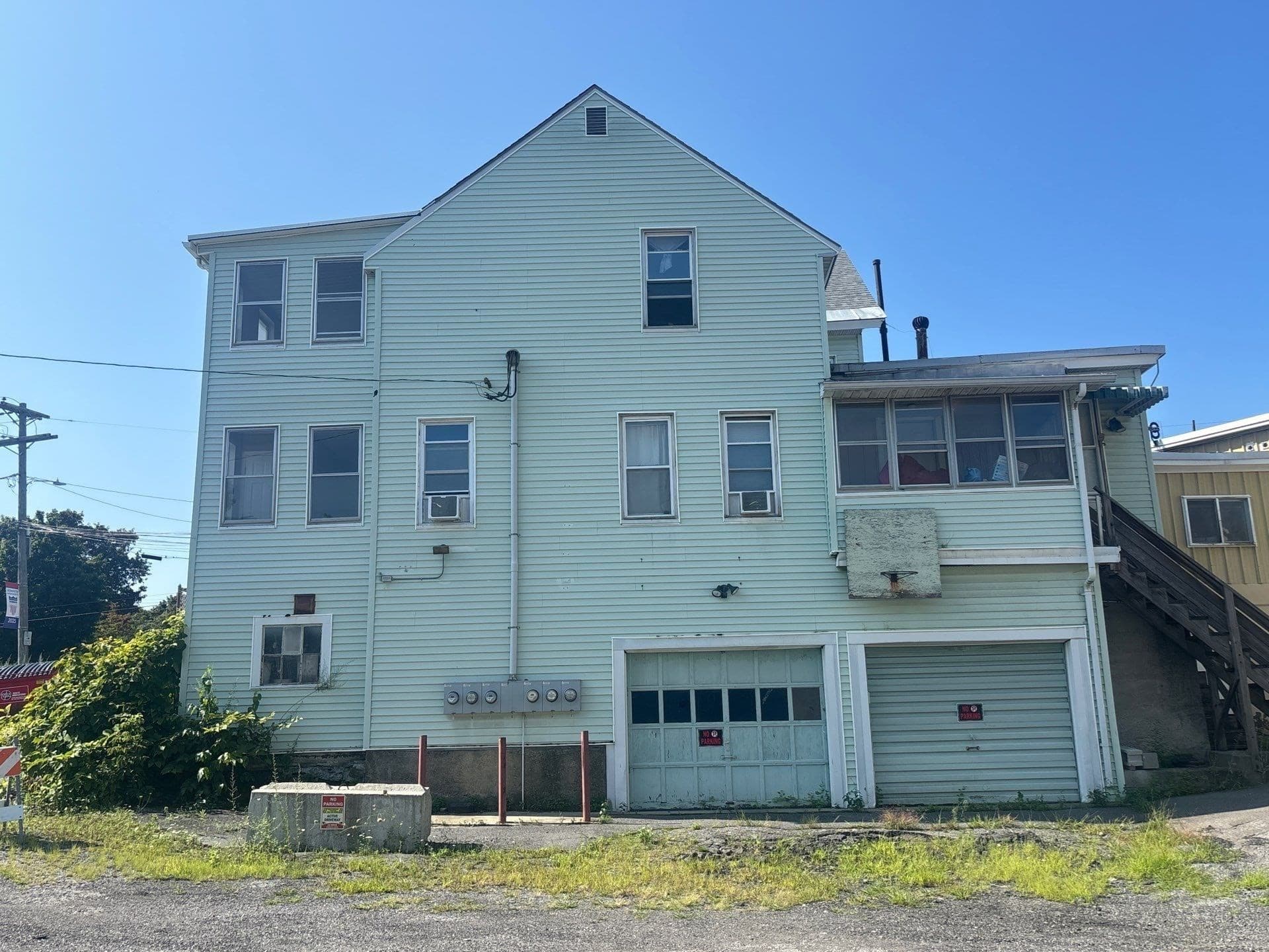 5-9 Family at 54-56 Mechanic St, Leominster MA 01453, photo 35 of 37