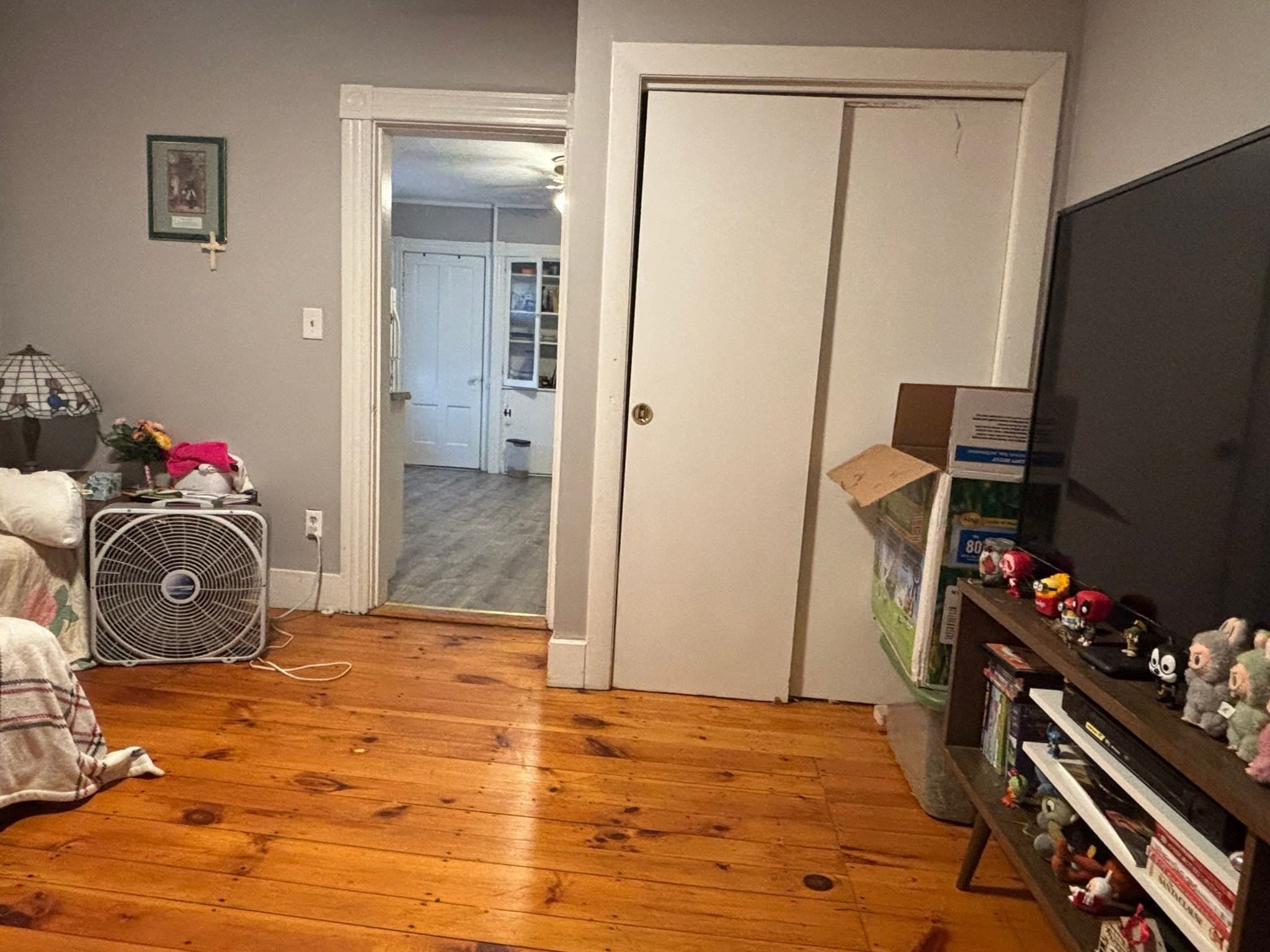 5-9 Family at 69 Nichols St, Gardner MA 01440, photo 12 of 23