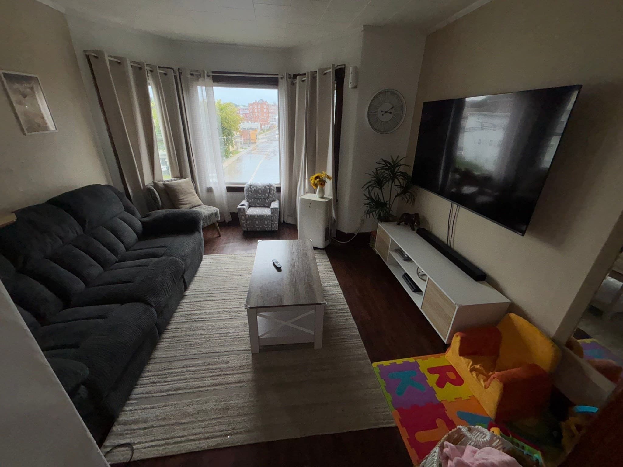 5-9 Family at 69 Nichols St, Gardner MA 01440, photo 3 of 23