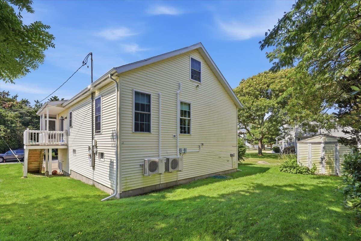 Single Family Residence at 129 Balsam St, Fairhaven MA 02719, Fairhaven, photo 7 of 36