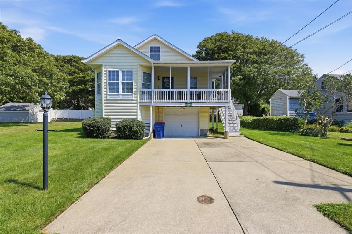 Single Family Residence at 129 Balsam St, Fairhaven MA 02719, Fairhaven, photo 3 of 36