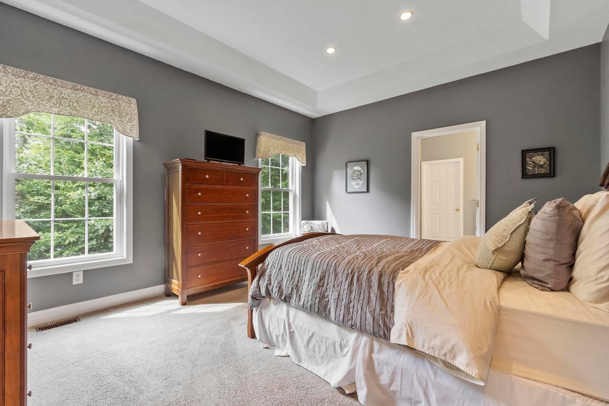Single Family Residence at 6 Pheasant Hill Ln, Sterling MA 01564, Sterling, photo 17 of 42