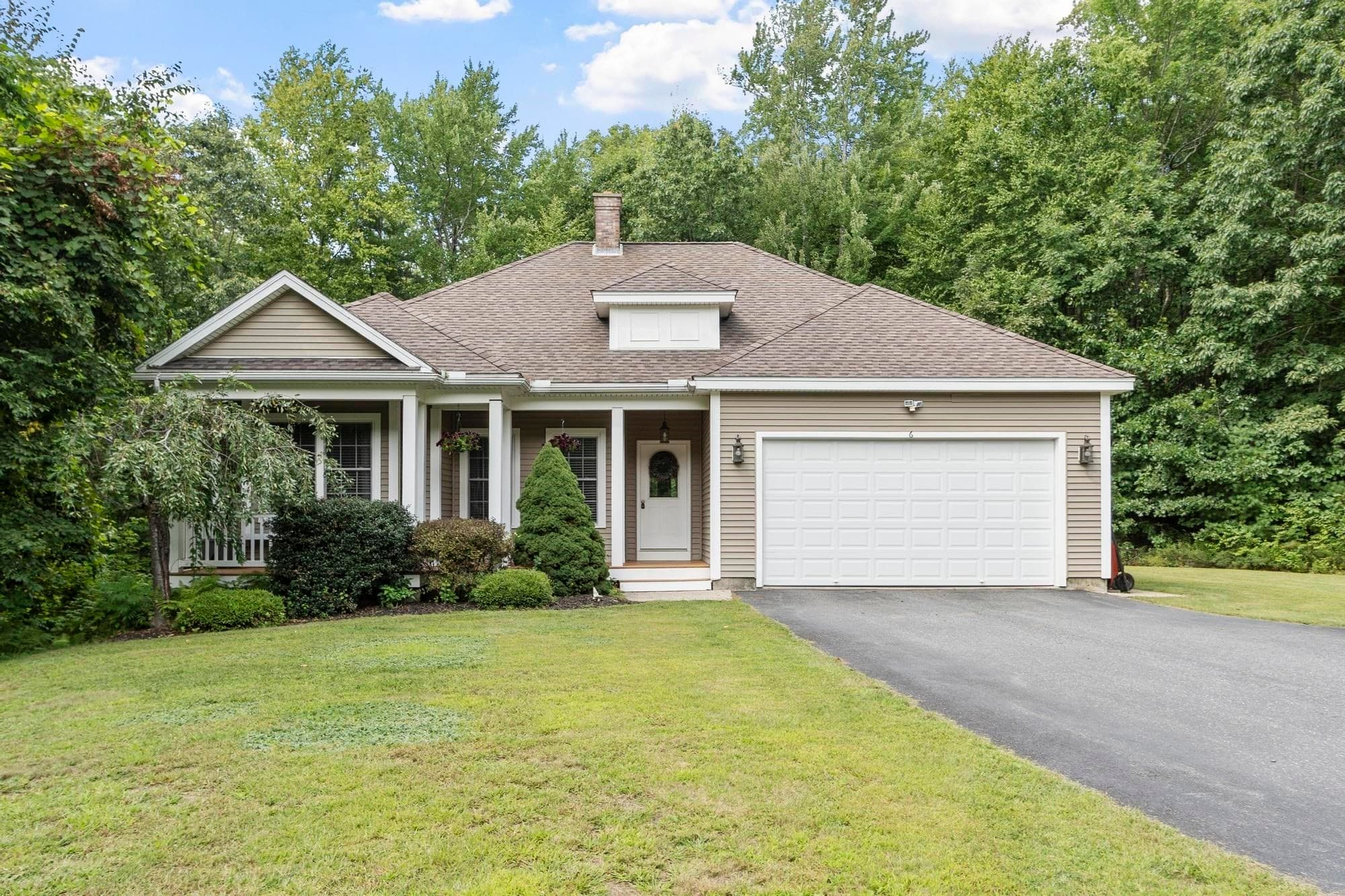 6 Pheasant Hill Ln, Sterling MA 01564