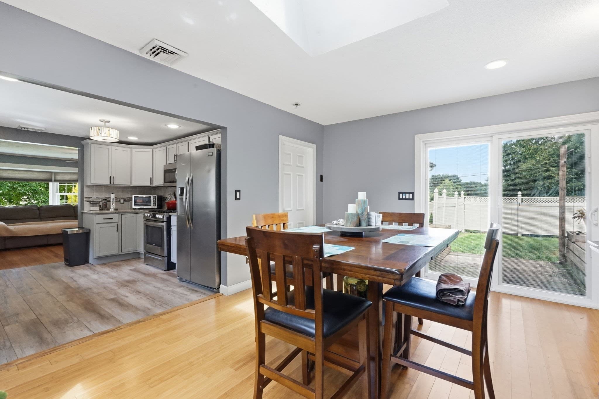 Single Family Residence at 31 Sunset Terrace, Agawam MA 01030, Agawam, photo 9 of 41