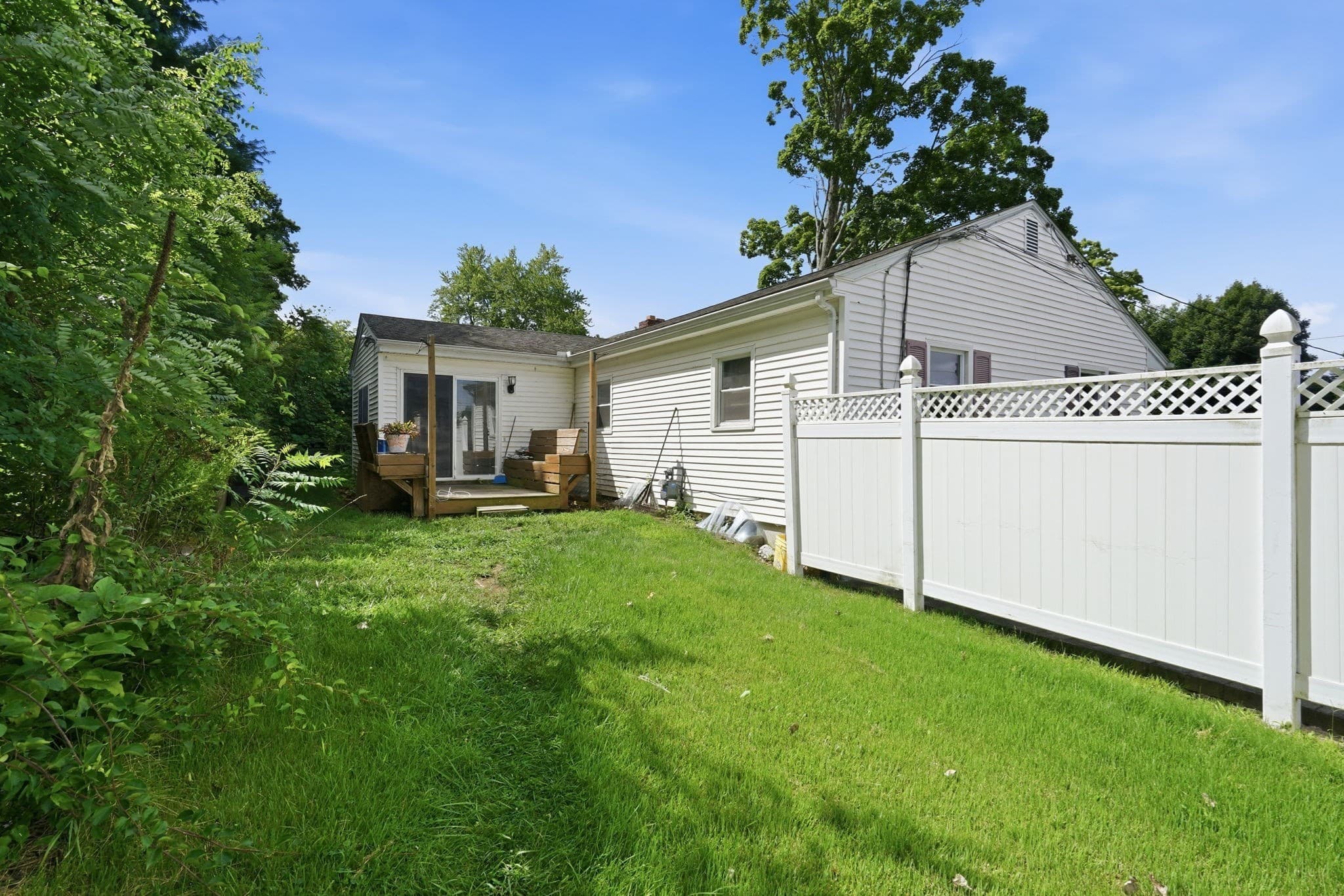 Single Family Residence at 31 Sunset Terrace, Agawam MA 01030, Agawam, photo 31 of 41