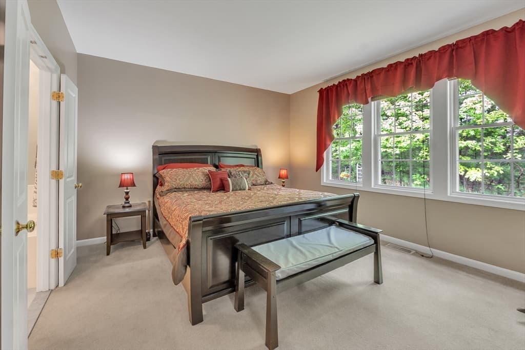Condominium at 16 Linkside Ct # 16, Northbridge MA 01534, Northbridge, photo 23 of 38