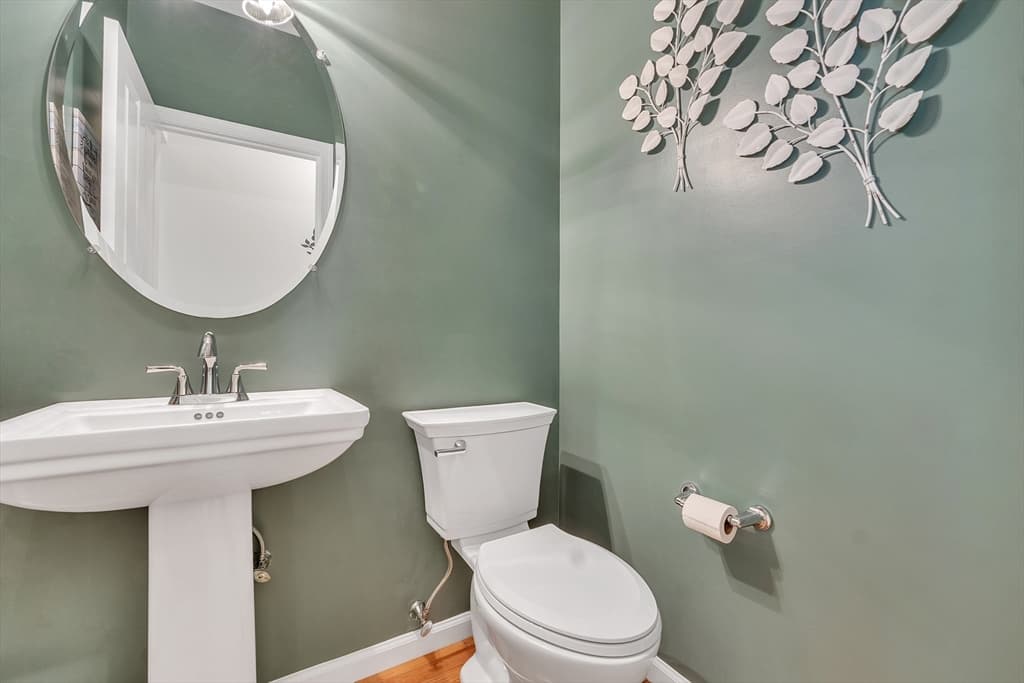 Condominium at 16 Linkside Ct # 16, Northbridge MA 01534, Northbridge, photo 20 of 38