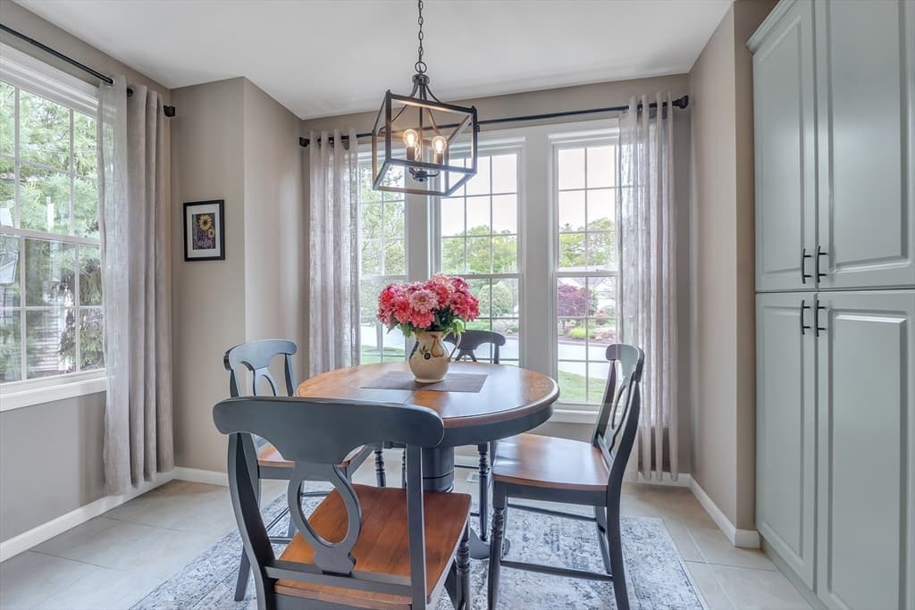 Condominium at 16 Linkside Ct # 16, Northbridge MA 01534, Northbridge, photo 10 of 38
