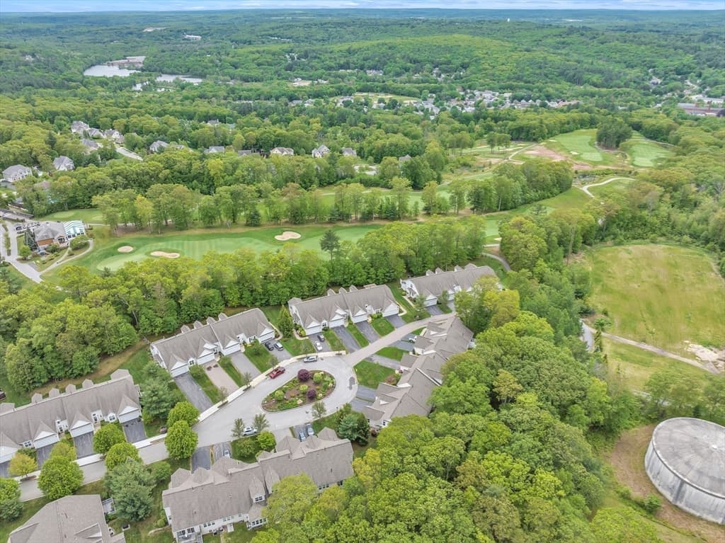 Condominium at 16 Linkside Ct # 16, Northbridge MA 01534, Northbridge, photo 37 of 38