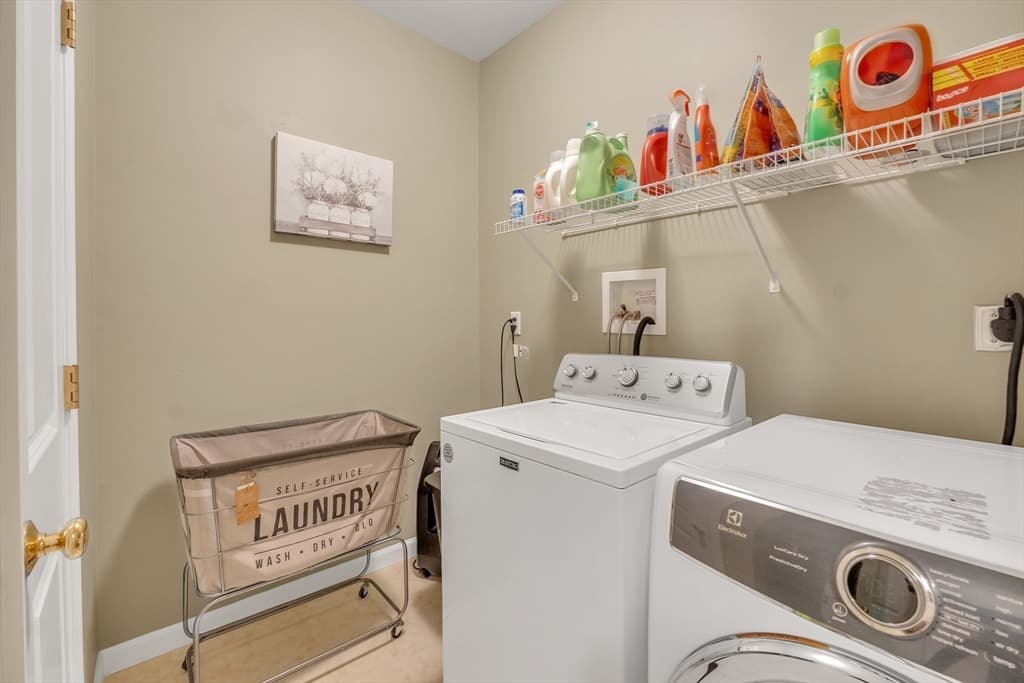 Condominium at 16 Linkside Ct # 16, Northbridge MA 01534, Northbridge, photo 21 of 38