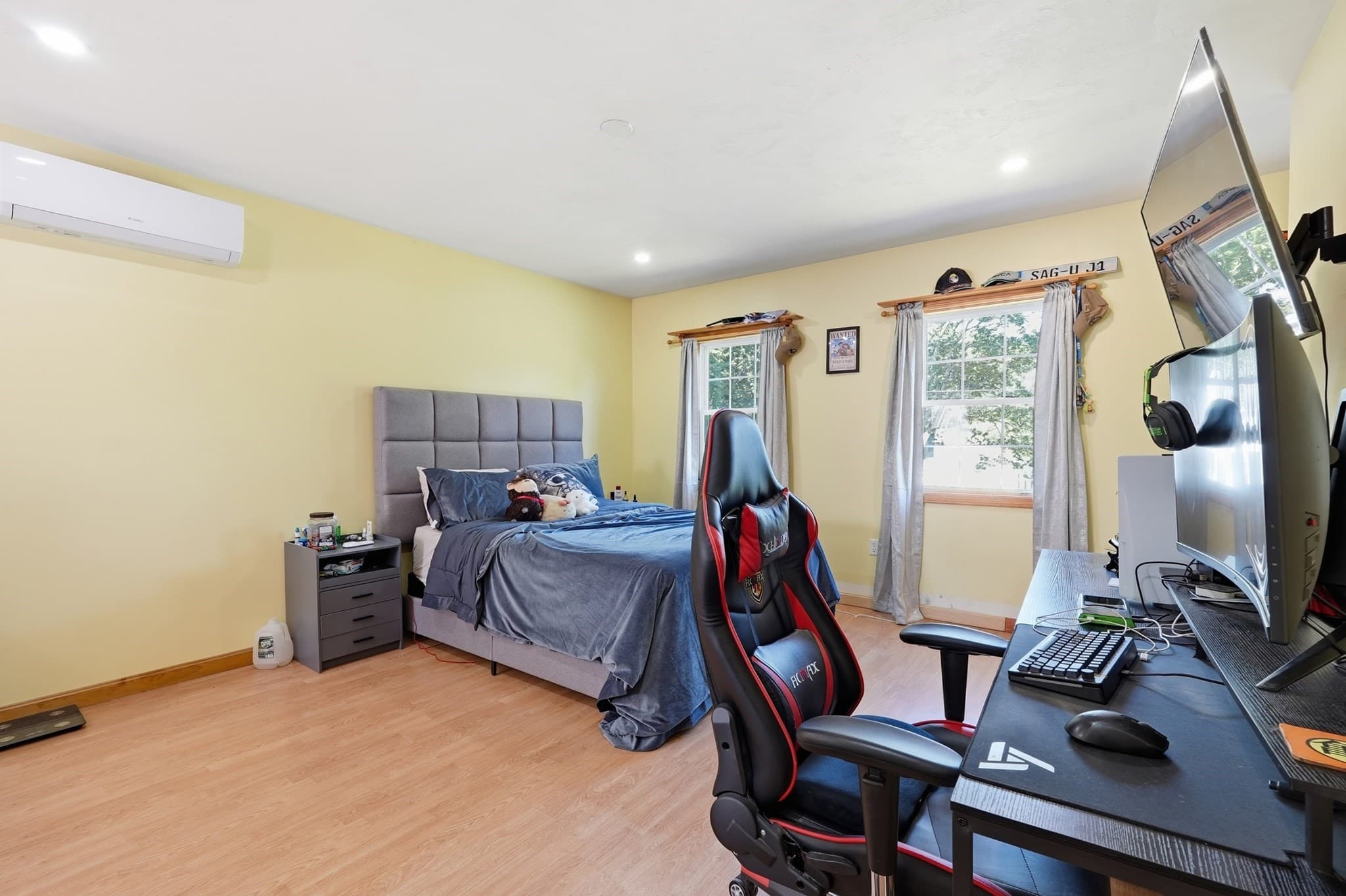 Single Family Residence at 305 Mount Vernon St, Fitchburg MA 01420, Fitchburg, photo 22 of 37