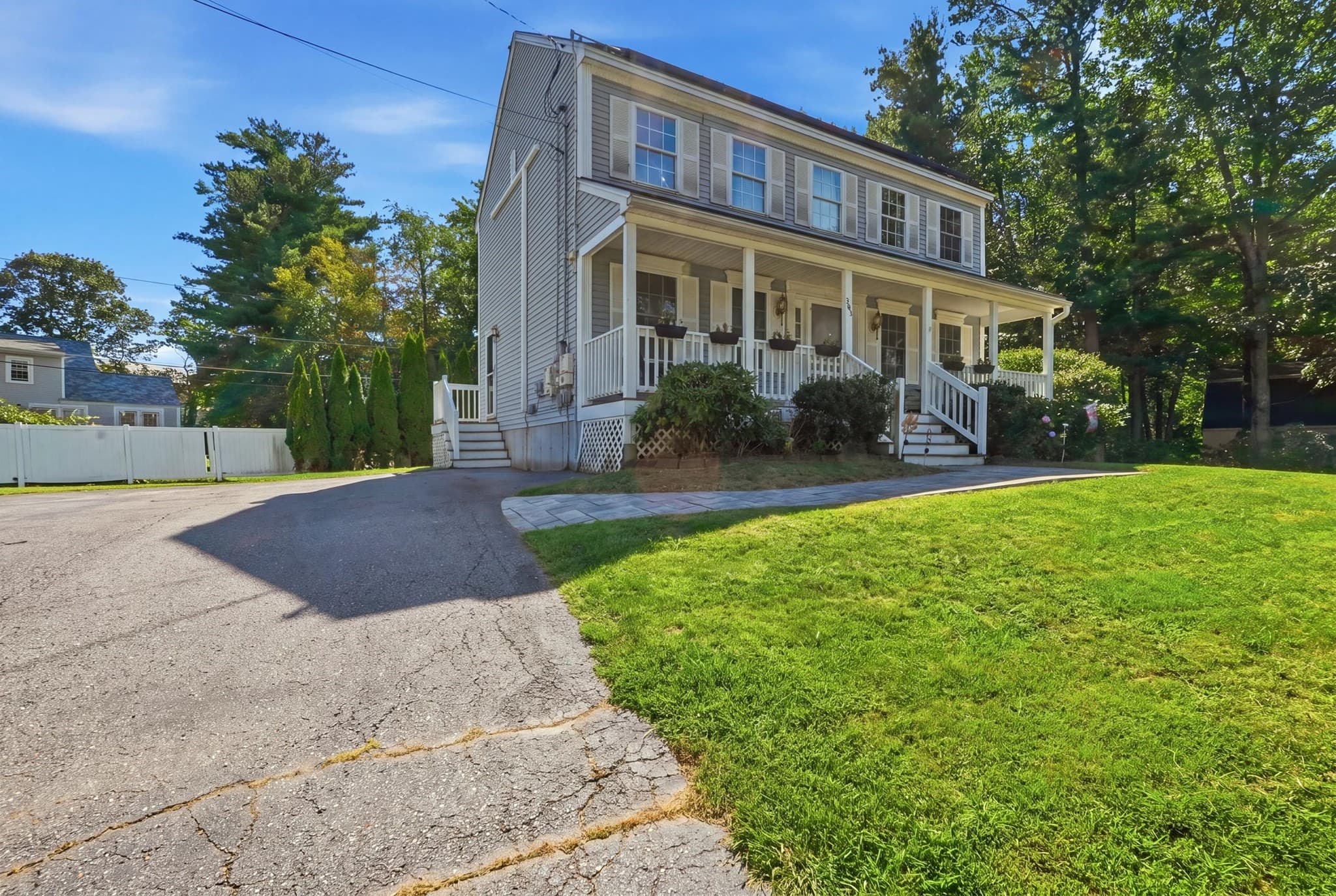 Single Family Residence at 305 Mount Vernon St, Fitchburg MA 01420, Fitchburg, photo 3 of 37