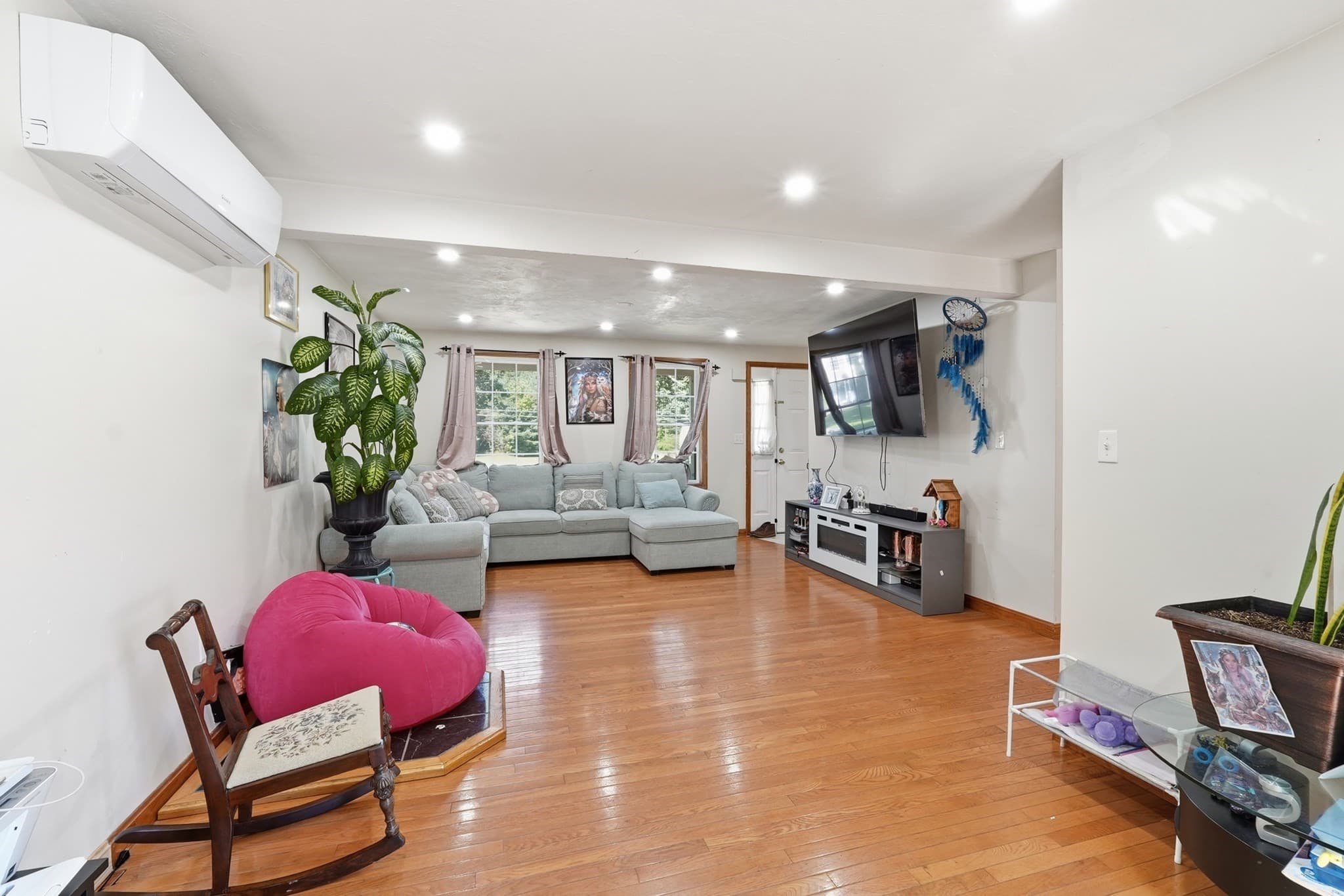 Single Family Residence at 305 Mount Vernon St, Fitchburg MA 01420, Fitchburg, photo 18 of 37